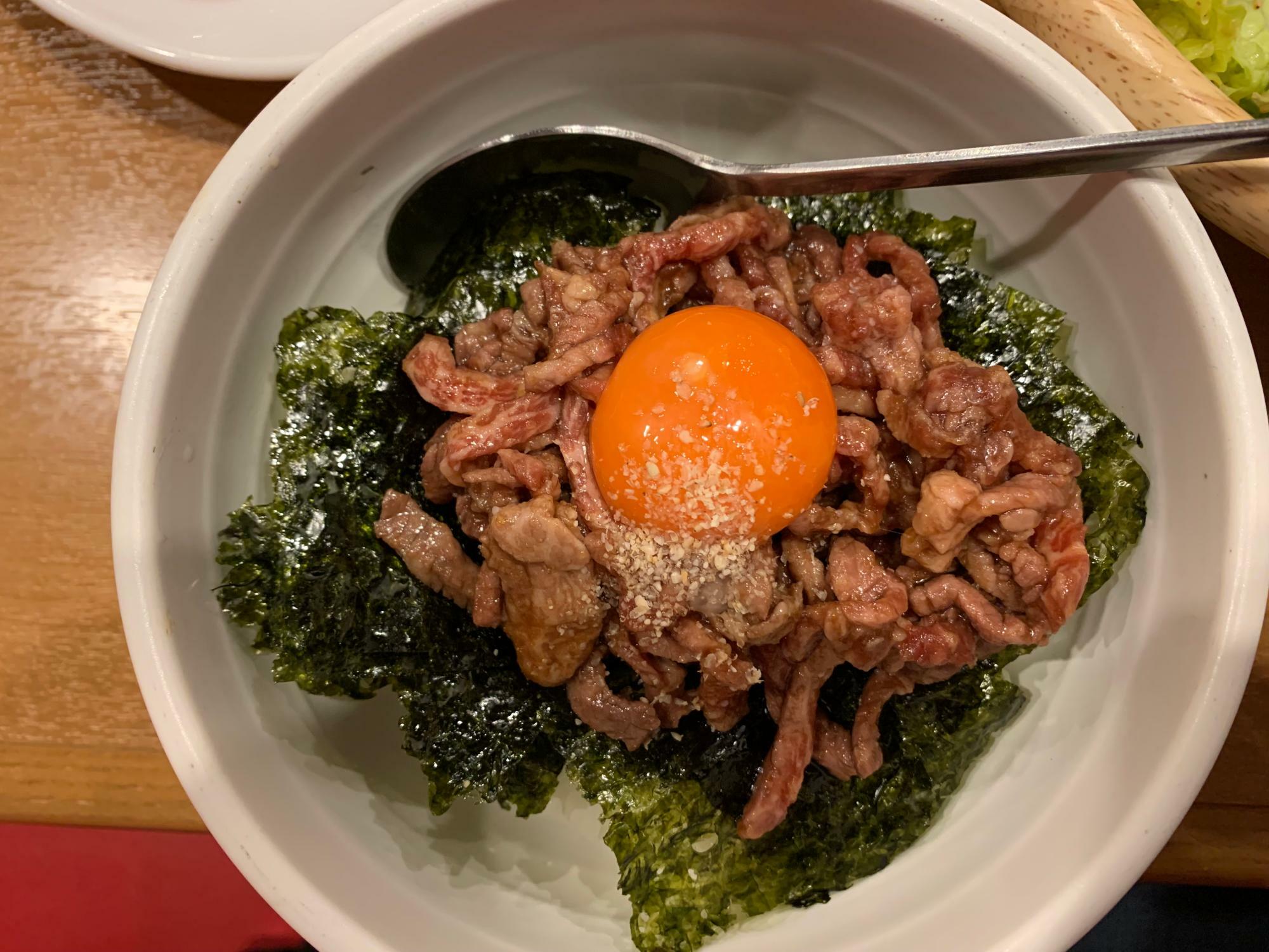 ユッケ風ローストビーフ丼