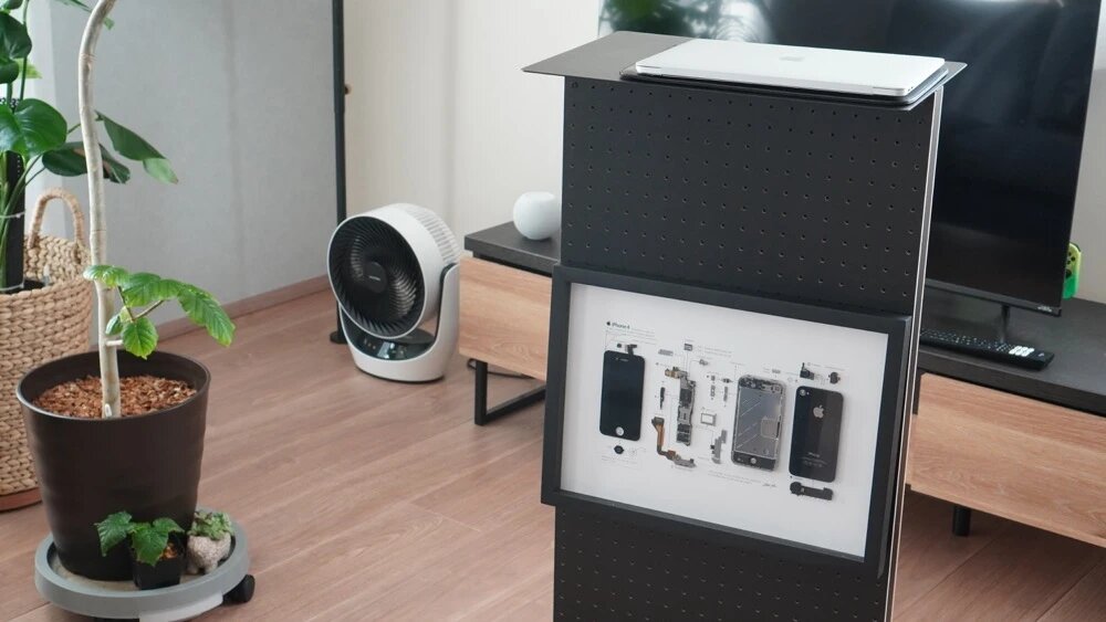 気軽に立ち作業】移動式スタンディングデスク「WALL FOR ONE」を 気軽に立ち作業】移動式スタンディングデスク「WALL FOR ONE」を
