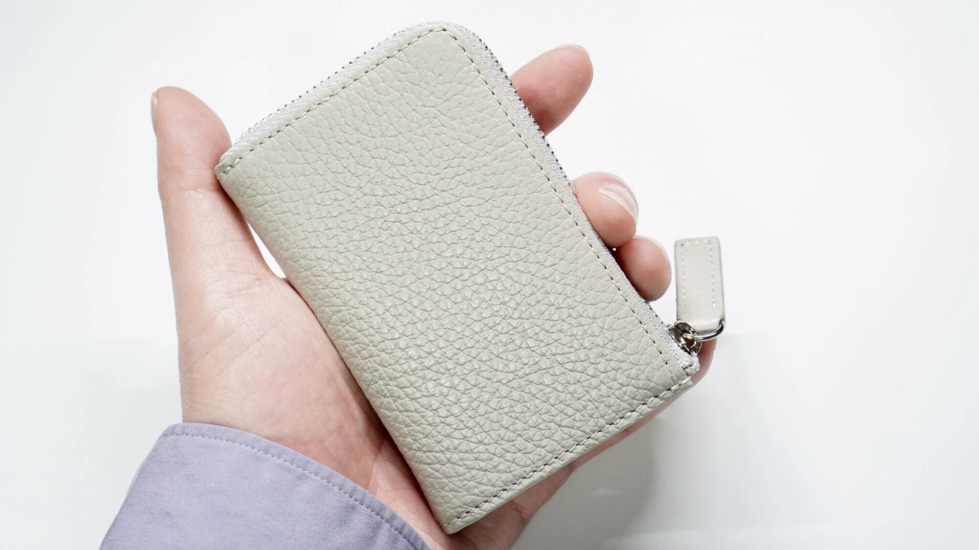 高品質なコンパクト財布「PRESSo L」を購入。キャッシュレス時代 高品質なコンパクト財布「PRESSo L」を購入。キャッシュレス時代