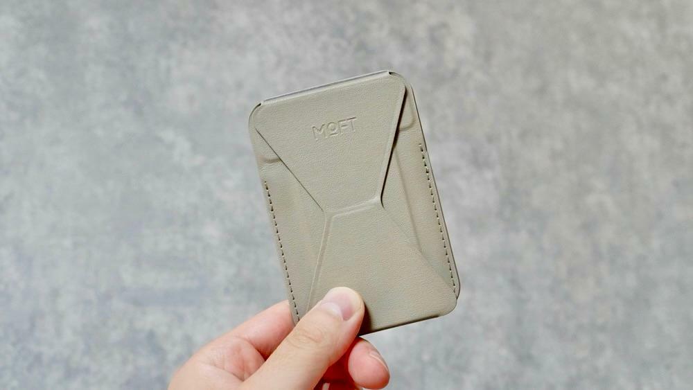 MOFTの看板製品「Snap-On スマホスタンド」