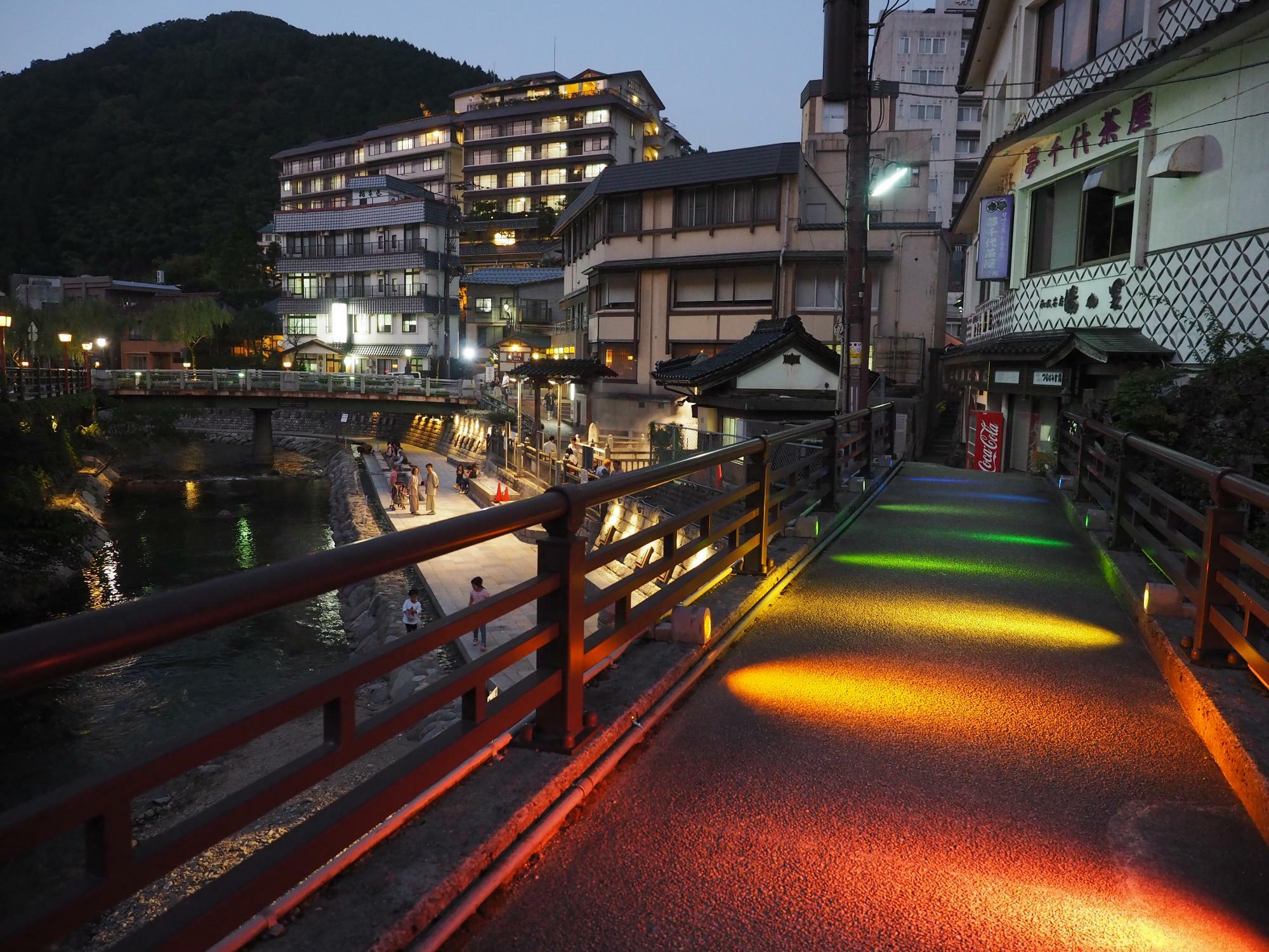 湯村温泉（兵庫県）は観光客の多い温泉地