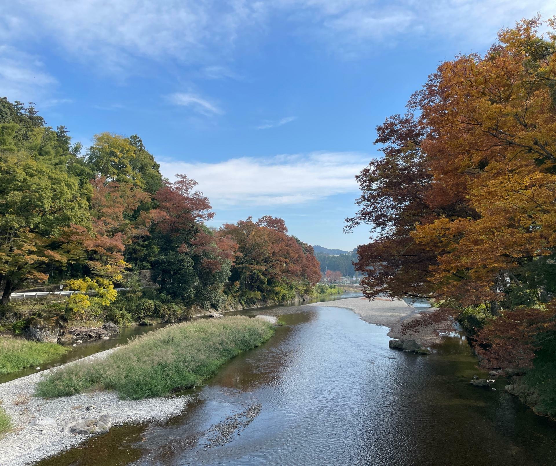 秋の秋川渓谷