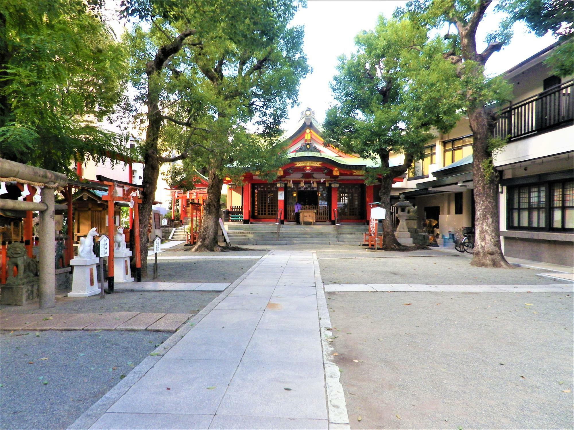昭和47年に改築された神津神社の「本殿」。