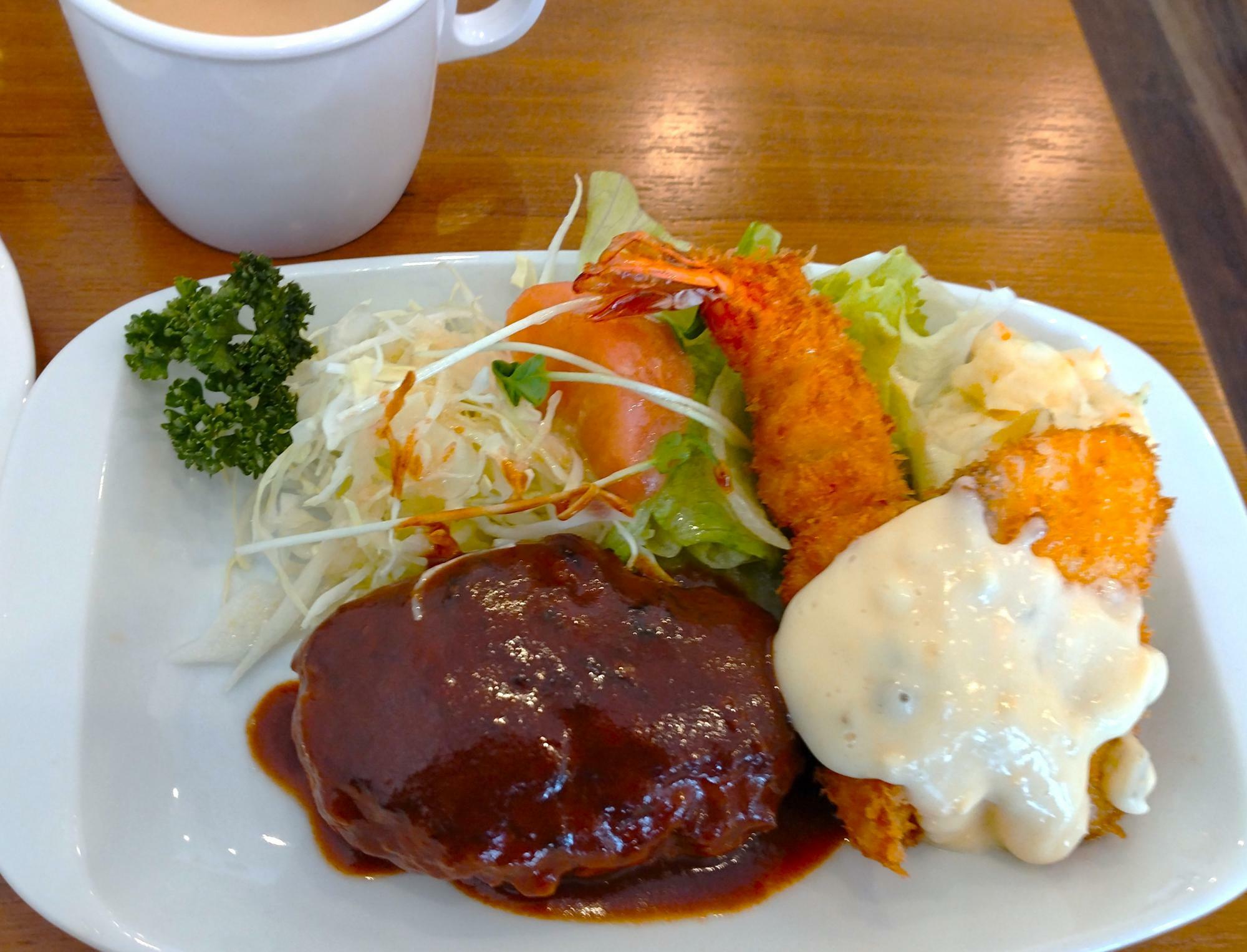 食べ始め直前のお料理のアップ。