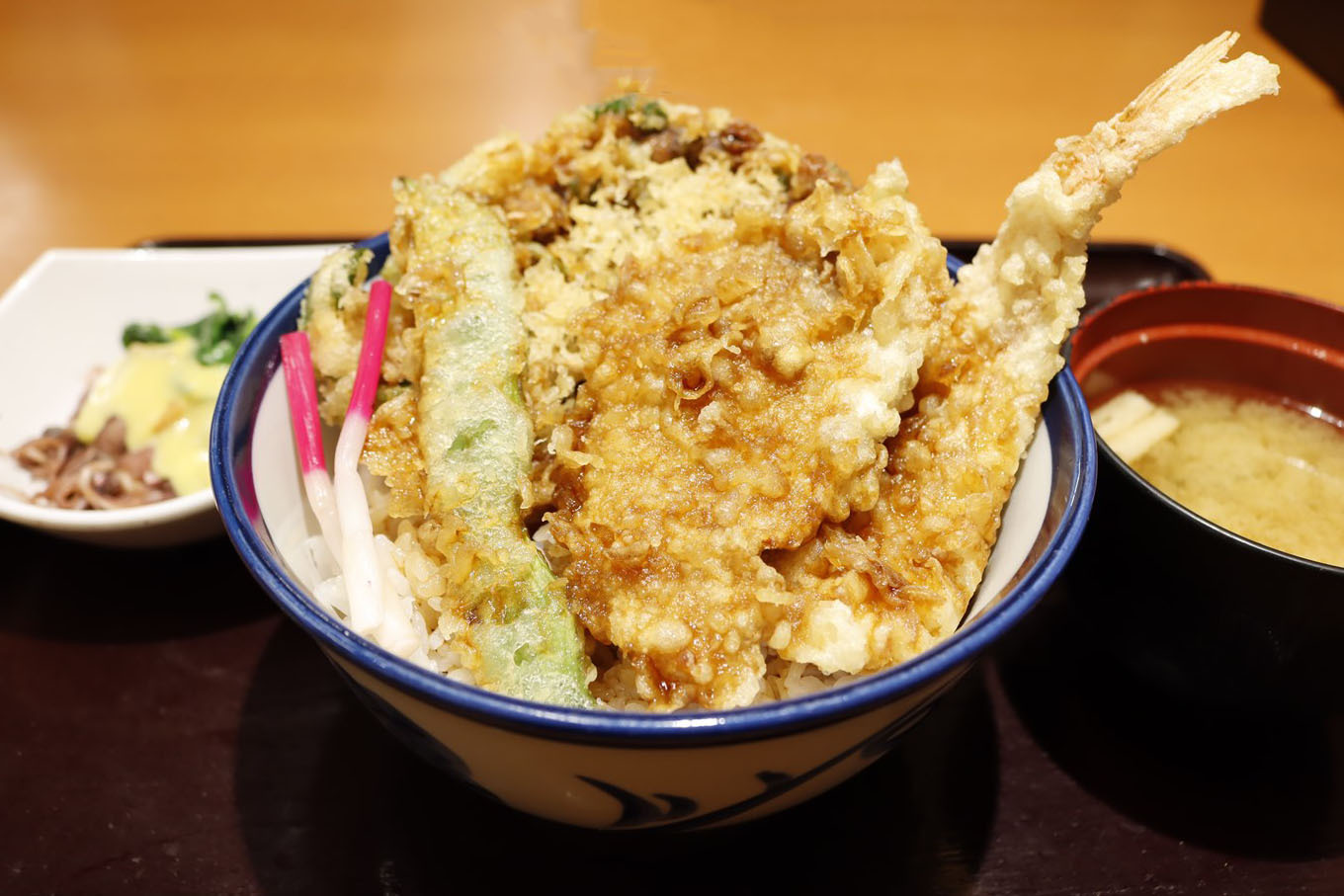 「初夏天丼」プラス「初夏小鉢」1150円