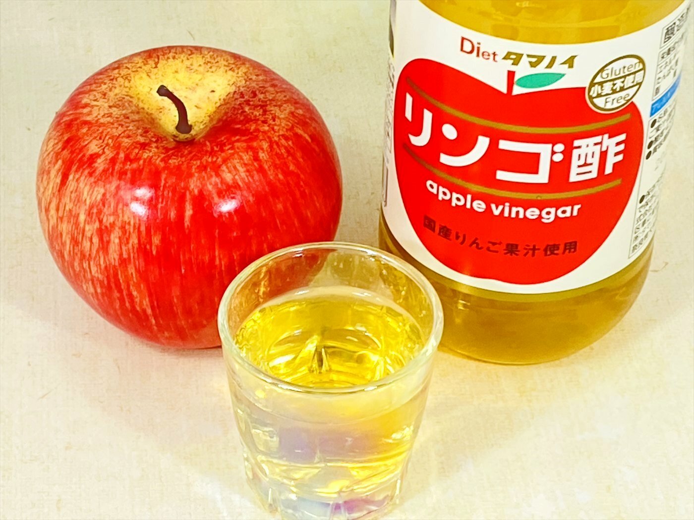 国産リンゴ果汁を100％使用！