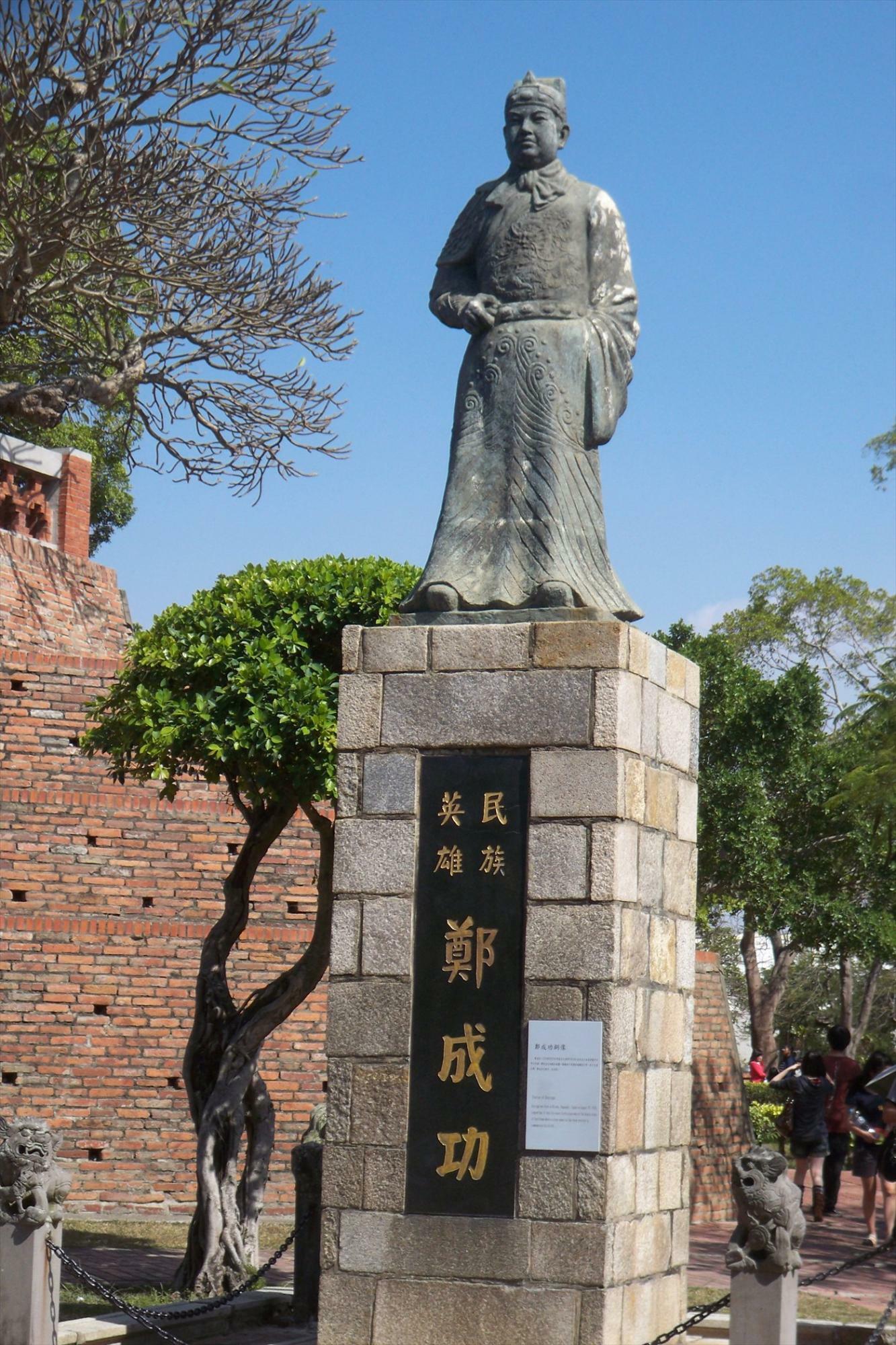 台湾では、オランダ軍を撃破し民族英雄として祭祀され続けている九州・平戸出身の「鄭成功（日本人名：田川福松）」