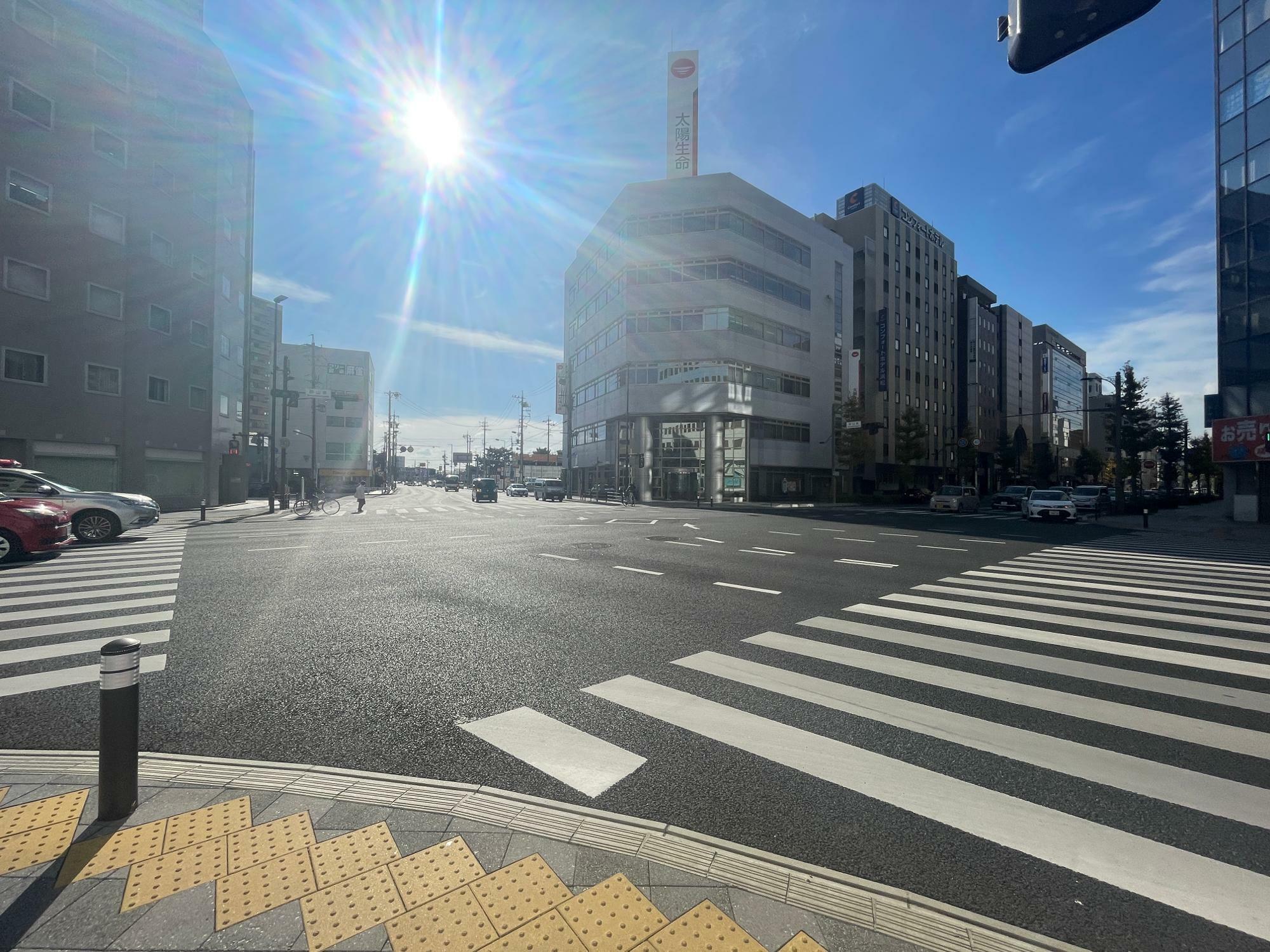 浜松クラウンパレス横断歩道