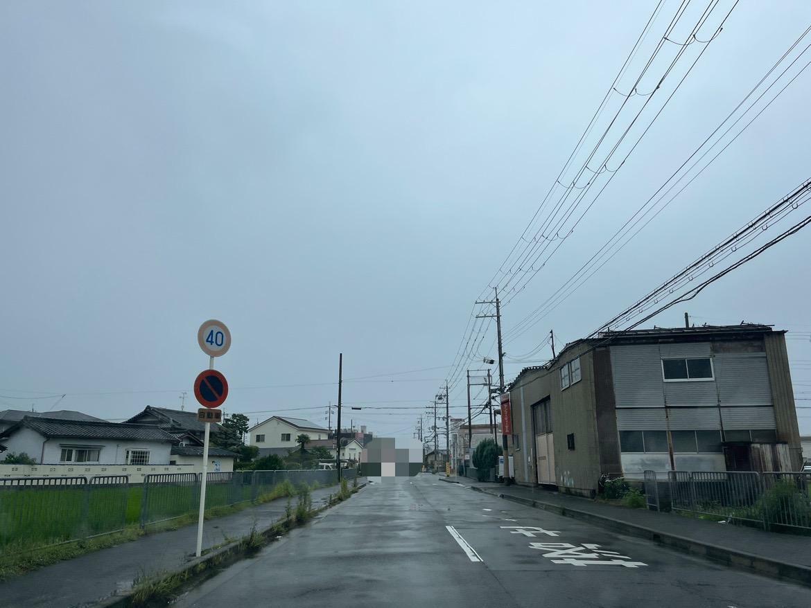 はむろの庄沿いの道