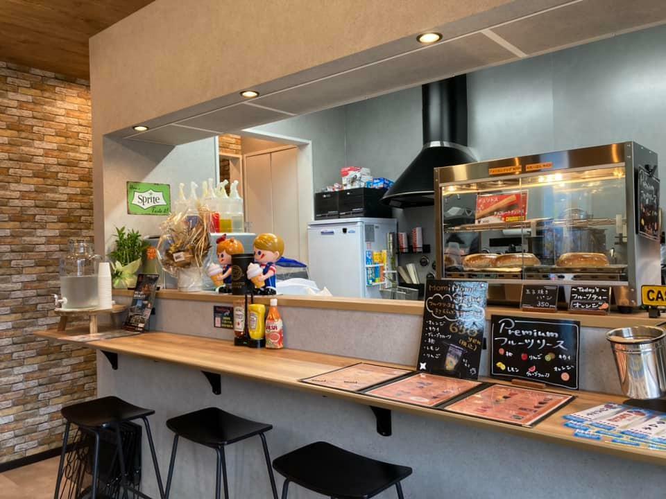 Familier Cafe：店内