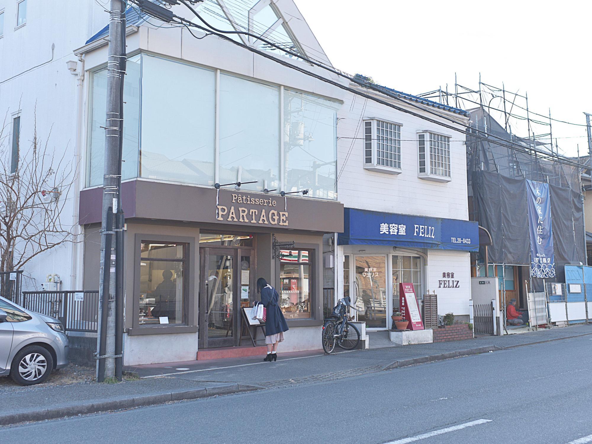 以前の店舗。隣の隣で新店舗を建築中でした