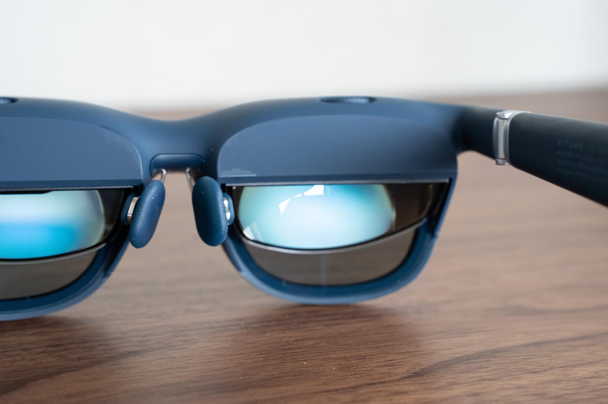 新発想ネックバンドが出色の次世代スマートグラス「VITURE One 新発想ネックバンドが出色の次世代スマートグラス「VITURE One