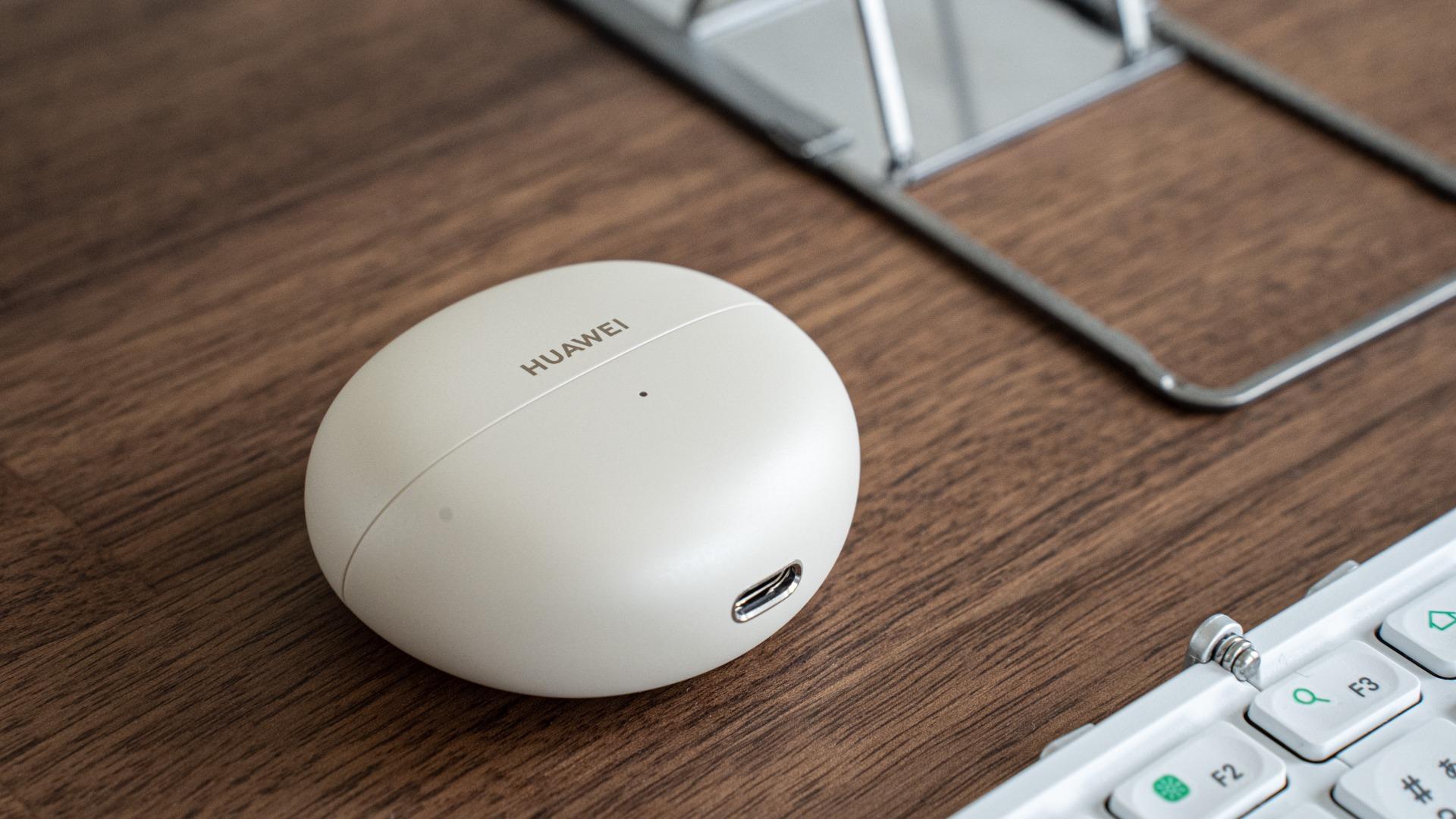 最強のながら聴きイヤホン”HUAWEI FreeClipに待望の新色ベージュ 最強のながら聴きイヤホン”HUAWEI FreeClipに待望の新色ベージュ