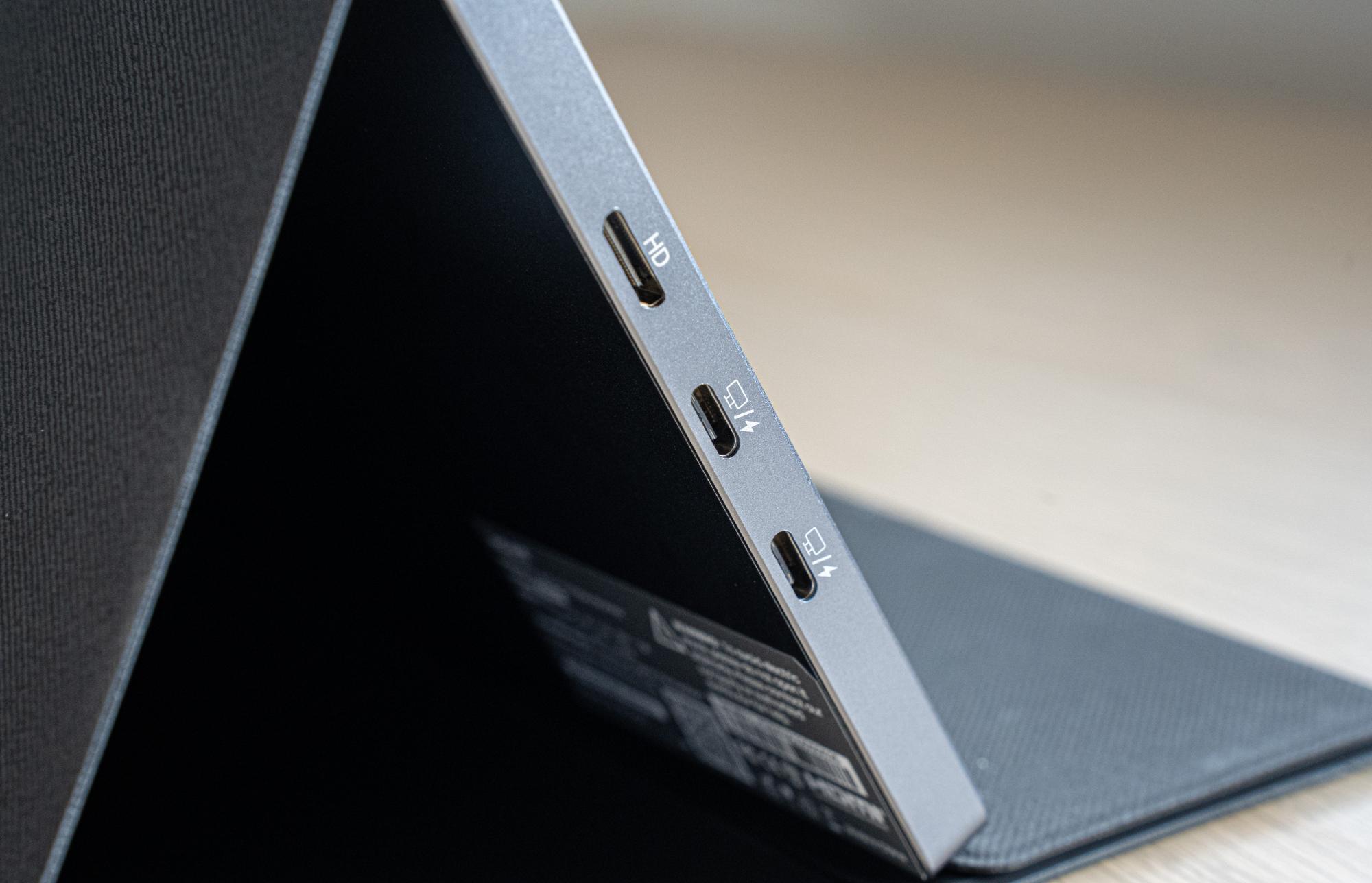 Intehillの4Kモバイルモニターが16型/16:10で過去最高の完成度 Intehillの4Kモバイルモニターが16型/16:10で過去最高の完成度