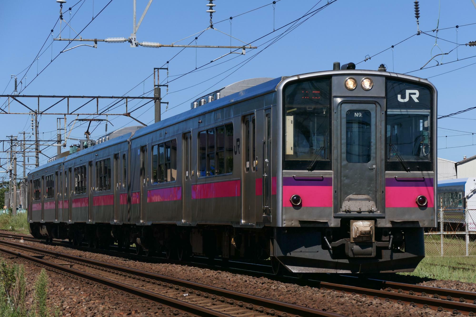 東北地区の普通列車に使用される701系電車（写真：MaedaAkihiko CC BY-SA 4.0）