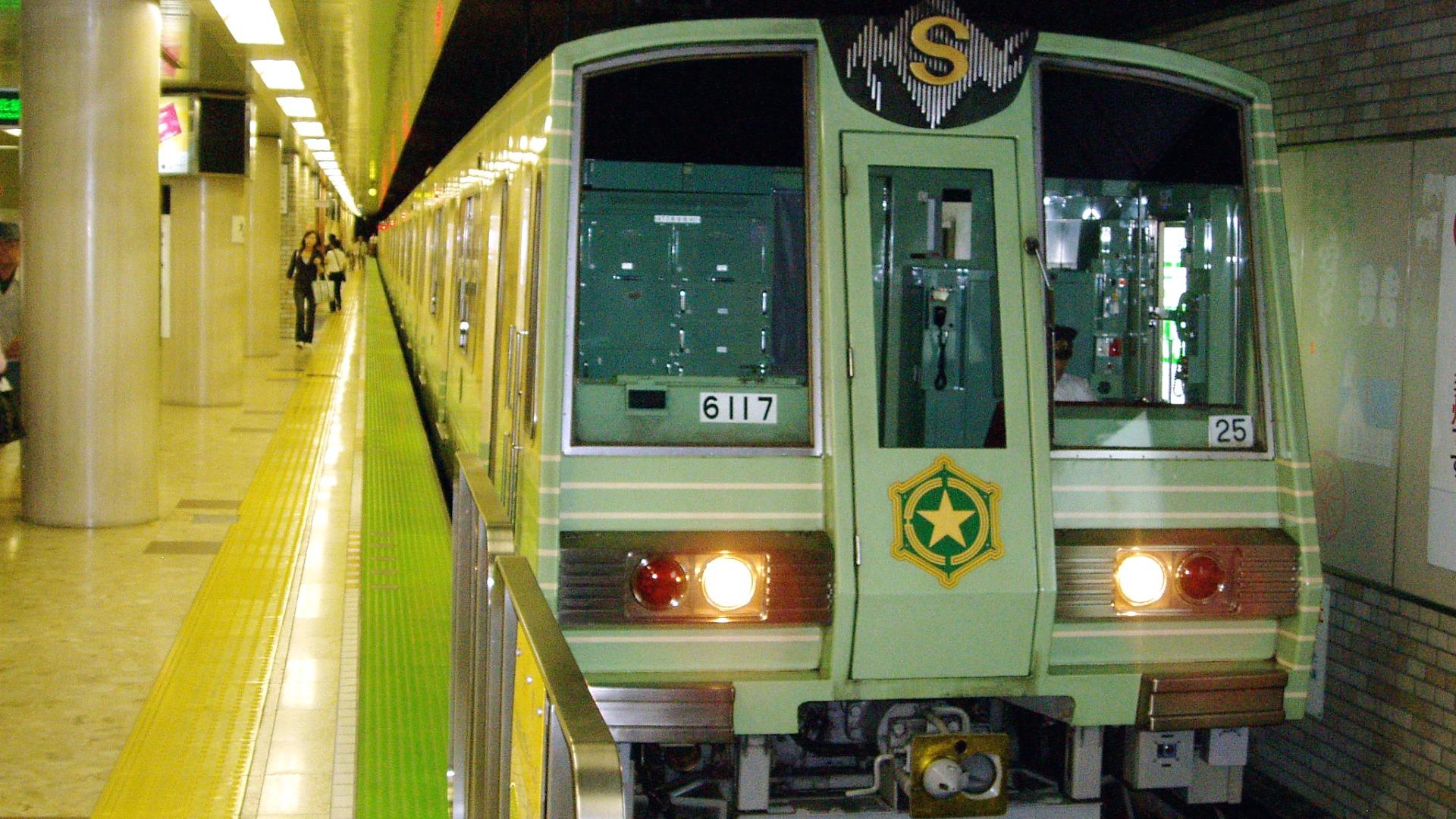 札幌市営地下鉄　プレート SCSIS : 6000形 601号車