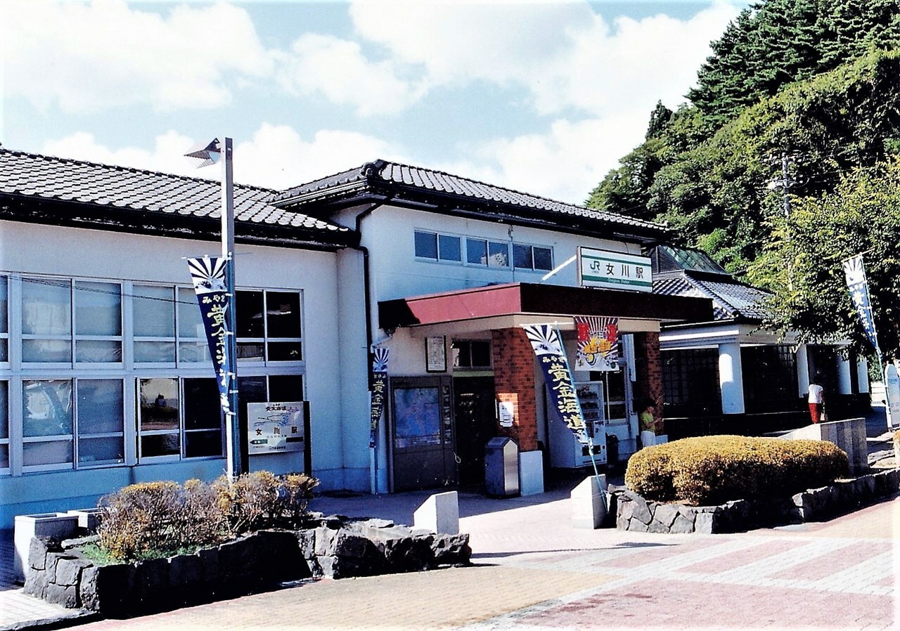 震災前の女川駅。趣のある駅舎だったが、跡形もなく流されてしまった。