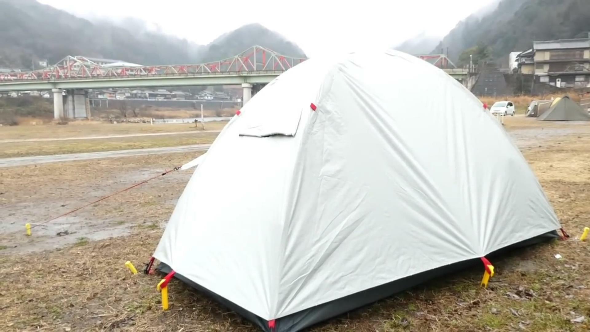 雨キャンプに耐えるテント