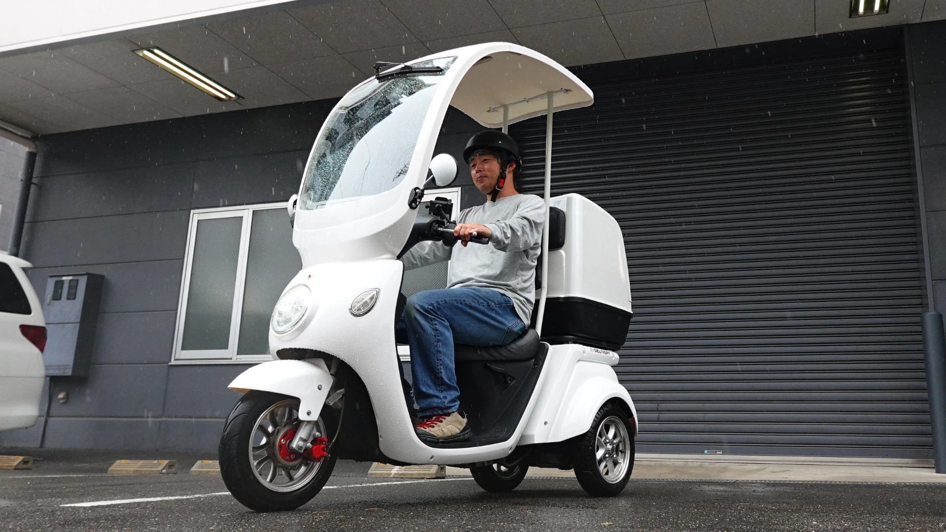 雨でも走る屋根付きEVデリバリー車！乗って分かった良い所、悪い所