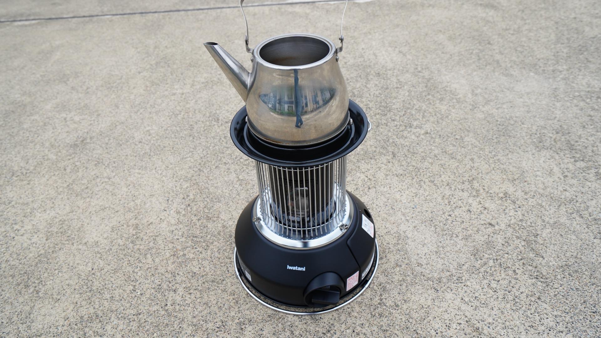 屋外で使えるカセットガスストーブ!ヤカンも沸かせるイワタニの 屋外で使えるカセットガスストーブ!ヤカンも沸かせるイワタニの