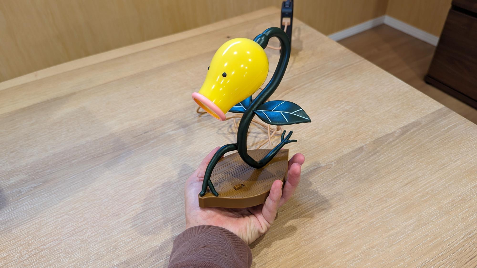 まさかの照明!草ポケモンが照らしてくれるLEDライトで気分が まさかの照明!草ポケモンが照らしてくれるLEDライトで気分が