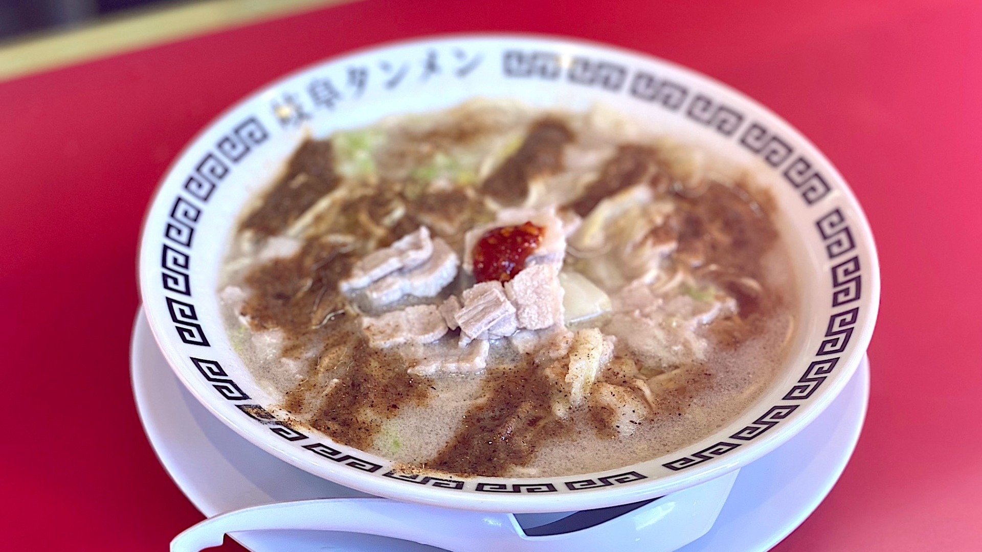 【名古屋市】ベストミックスは？「岐阜タンメン」のおすすめトッピングをご紹介！今回は肉増し＆魚粉（土庄雄平） - エキスパート - Yahoo!ニュース