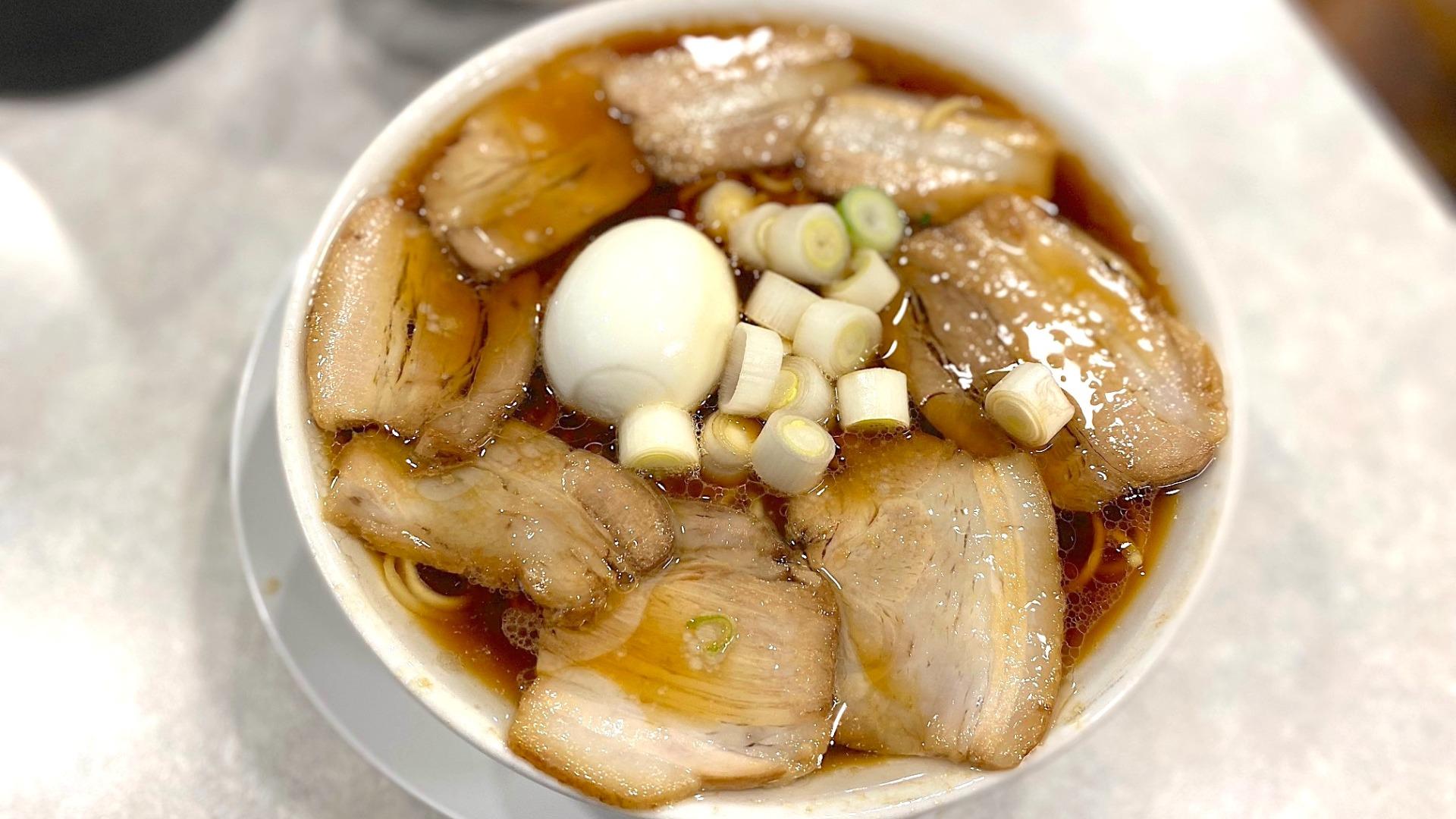 【名古屋市中区】感動の淡麗系「濃厚中華そば 佐とう」チャーシュー花開く、たまり醤油が濃厚な渾身の一杯（土庄雄平） - エキスパート - Yahoo!ニュース