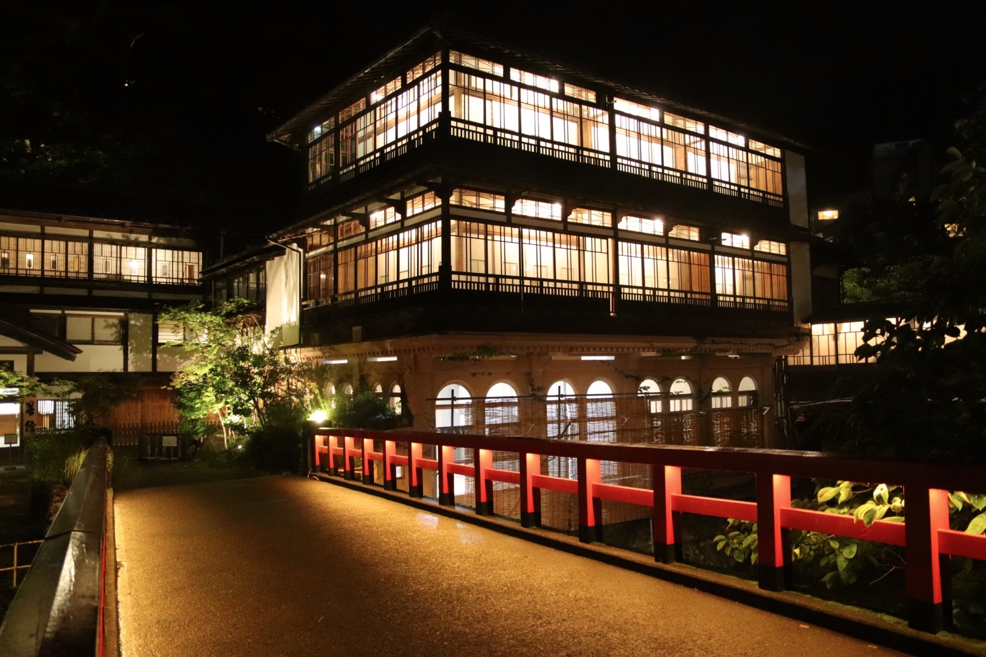 積善館