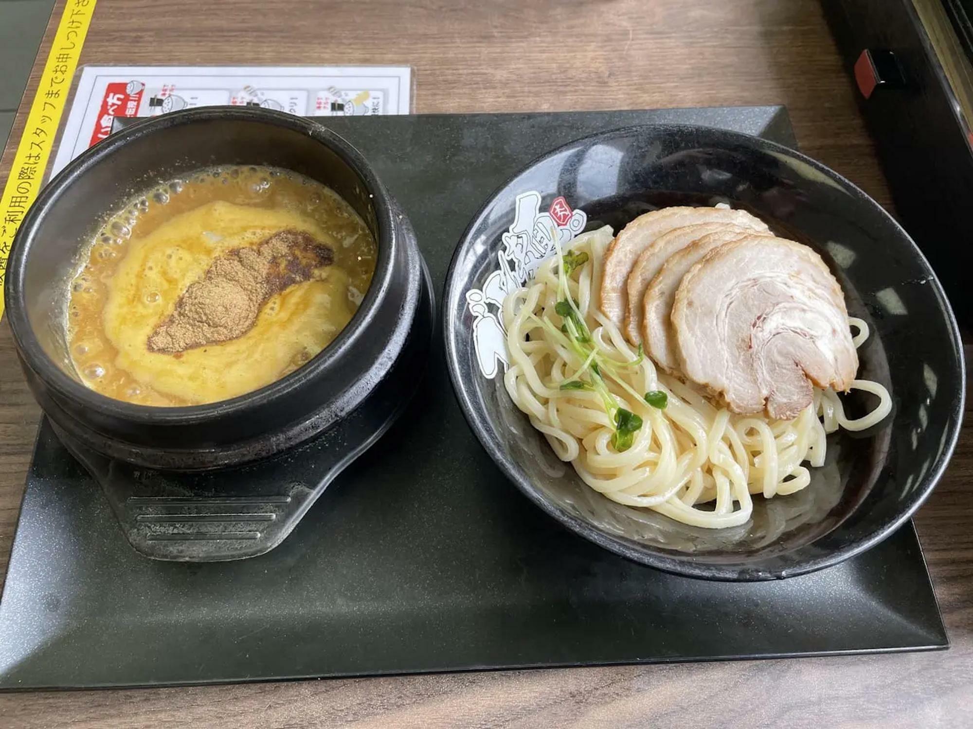 黄金つけ麺（600円）