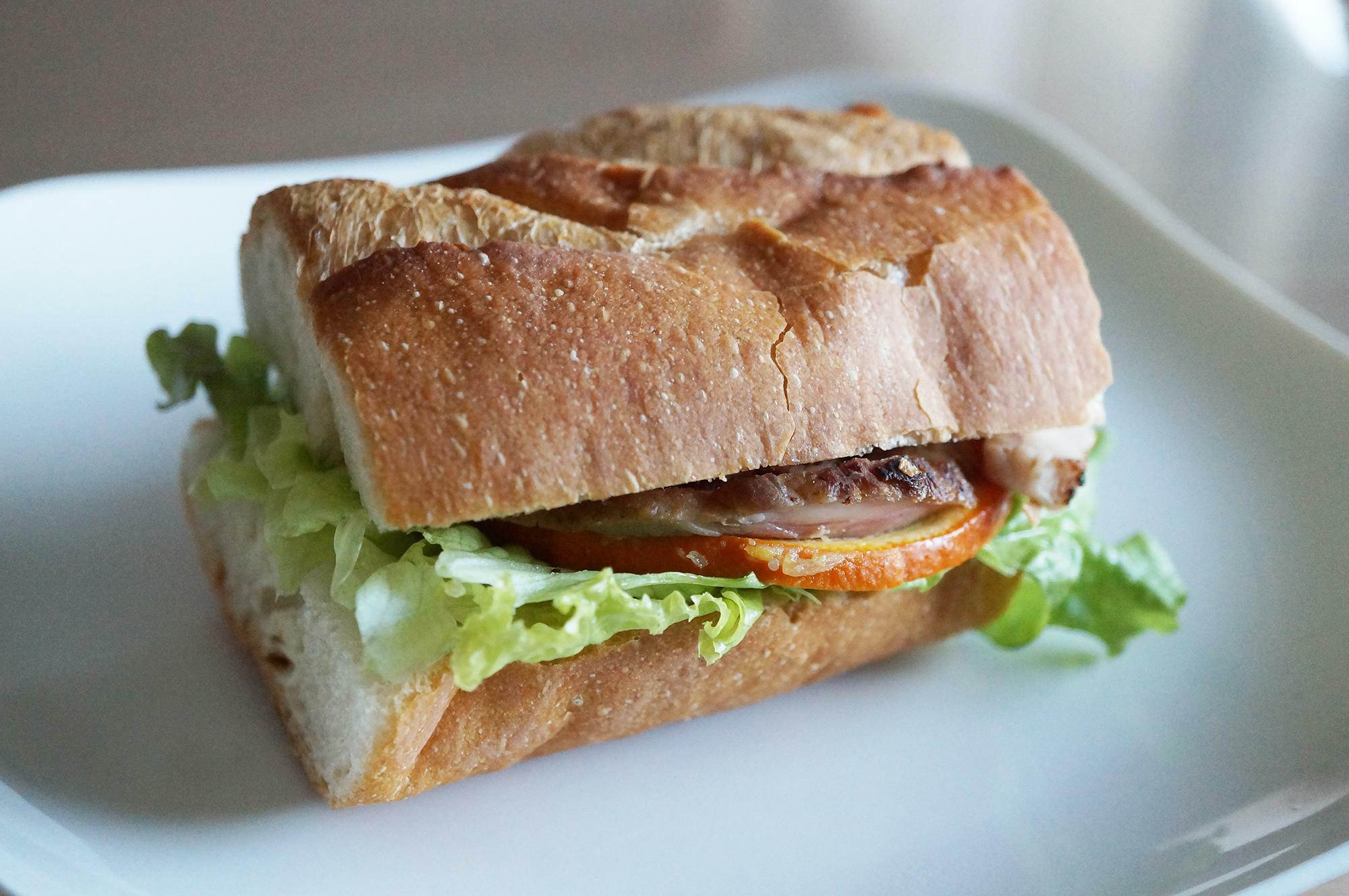 saluteさんのサンドイッチ（豚肉＆オレンジ）