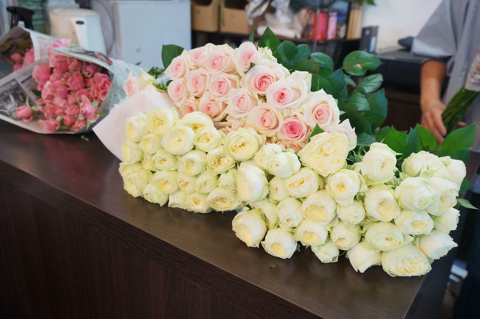 バラも種類が豊富で、取材時で16種類のバラが販売していました。