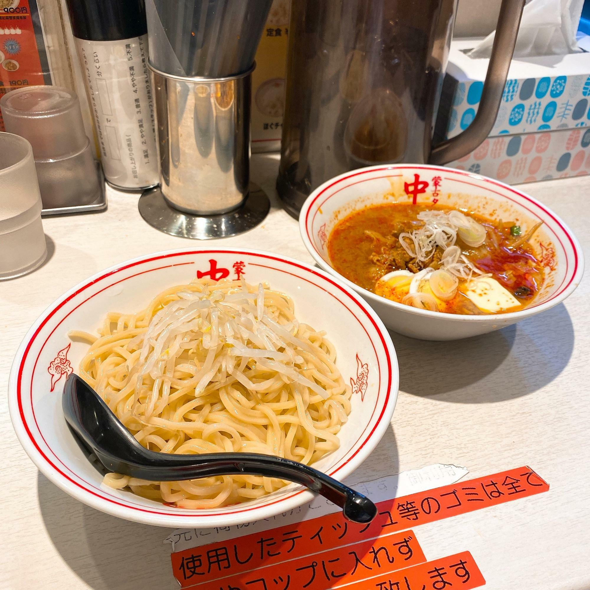 冷やし五目味噌タンメン（7辛）、バター(¥880、¥70)
