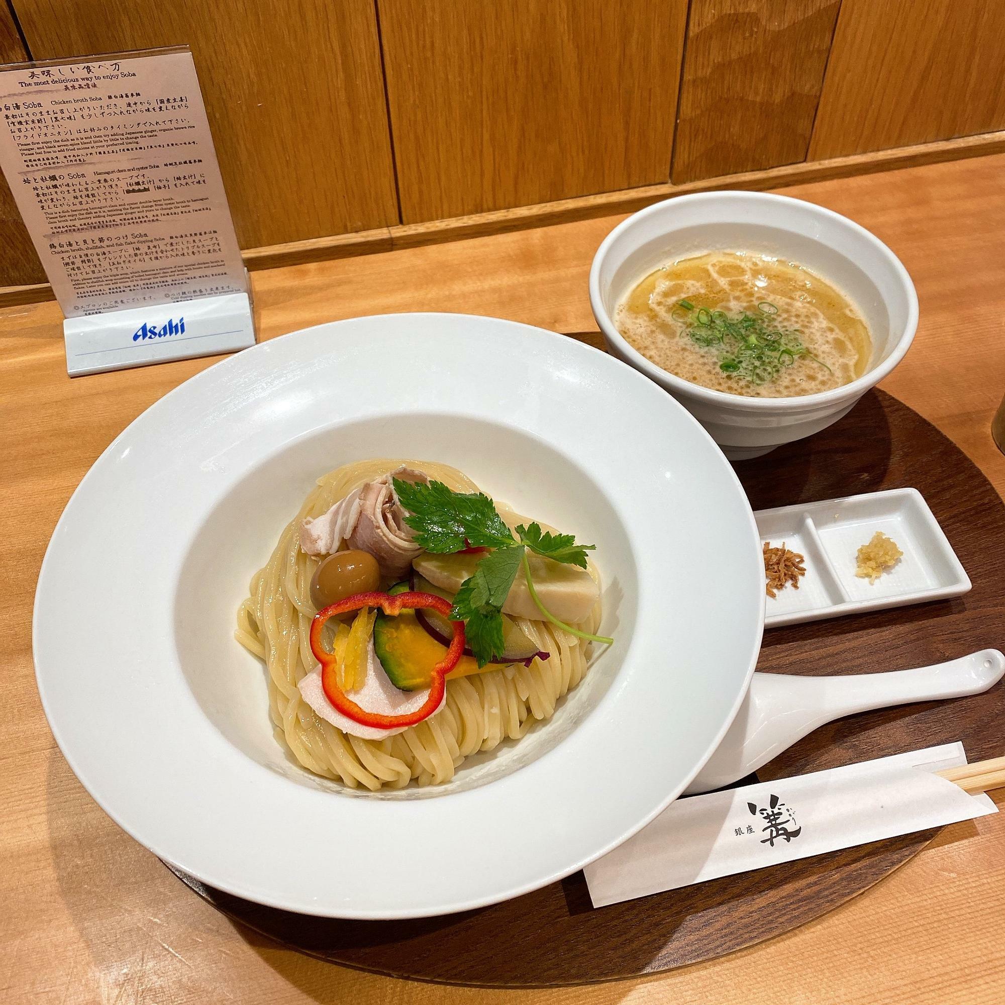 鶏白湯と貝と節つけSoba、大盛り(¥1,280)