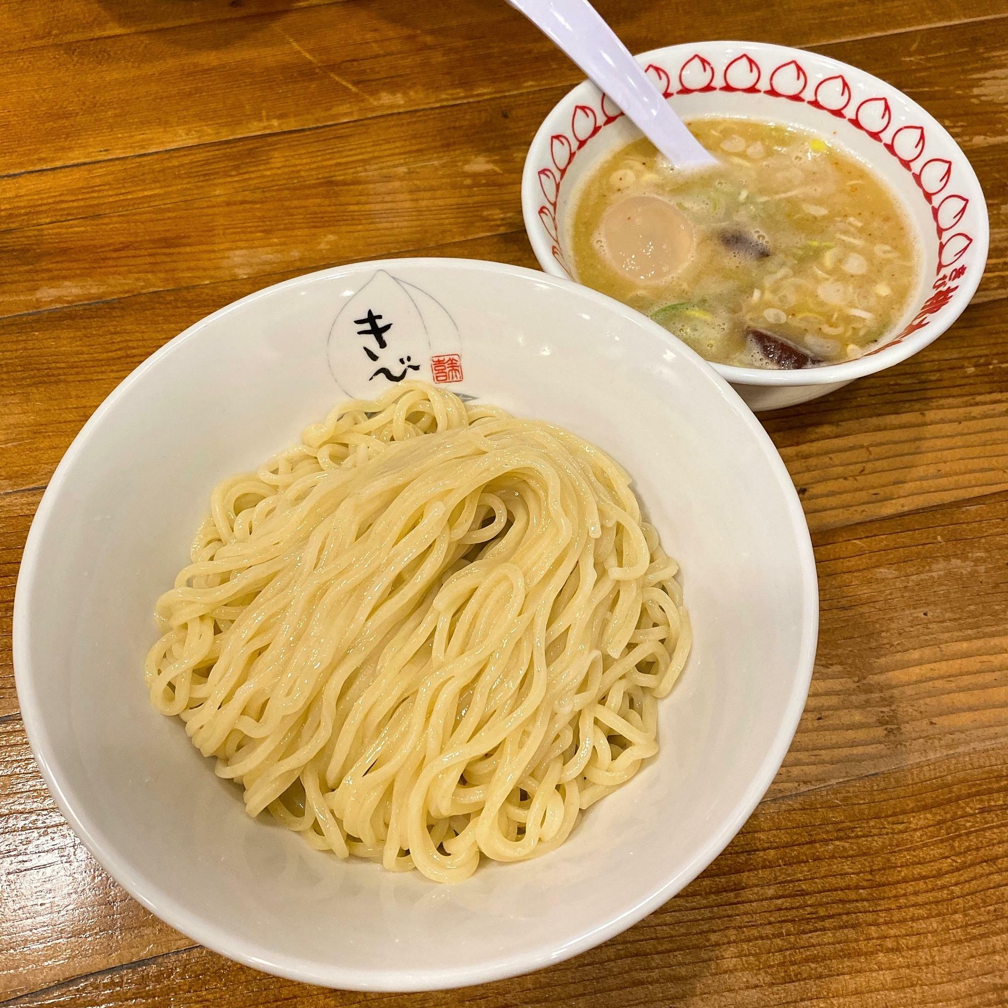 鶏白湯つけ麺、味付玉子(¥890、¥100)