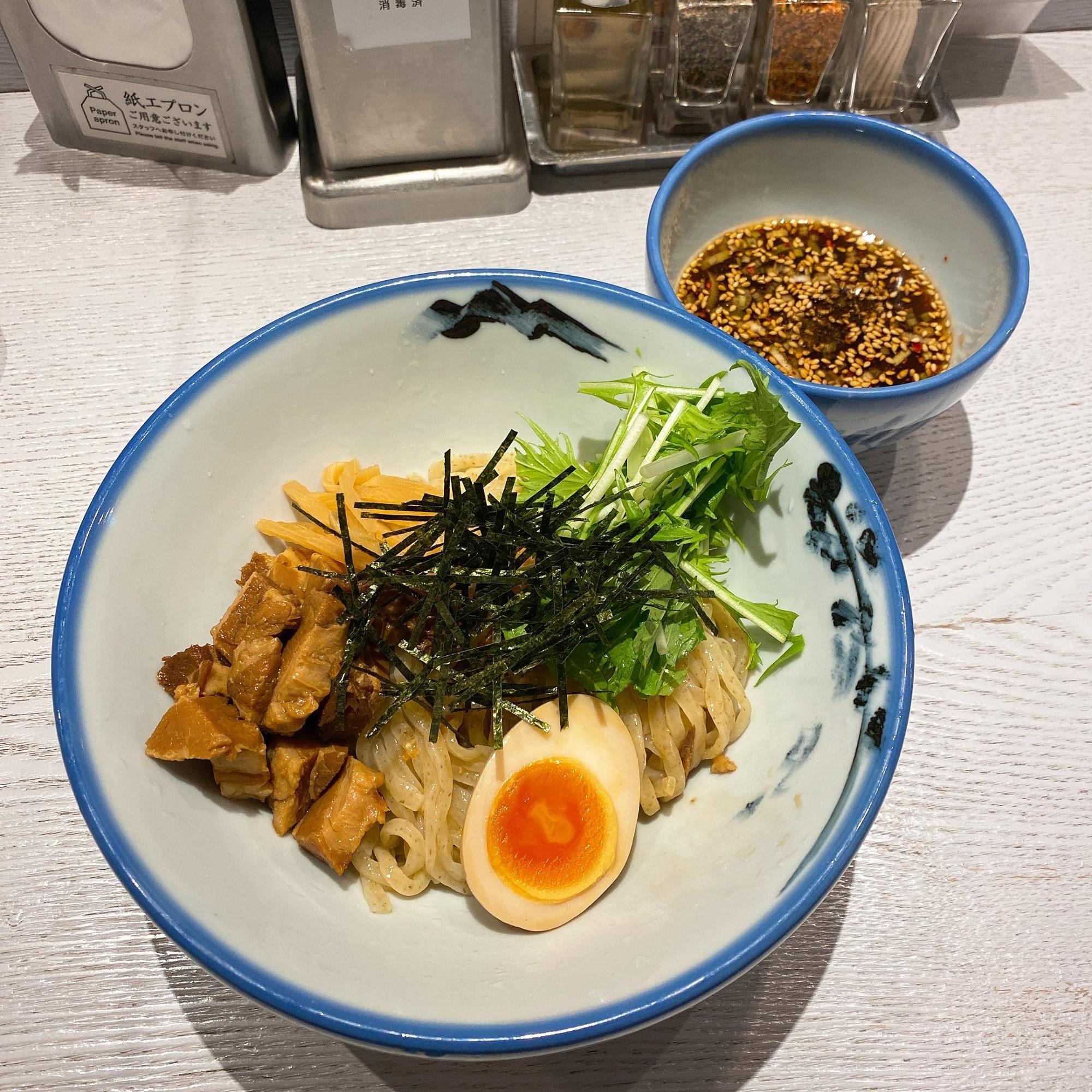 甘露つけ麺、並盛り(¥1,180)