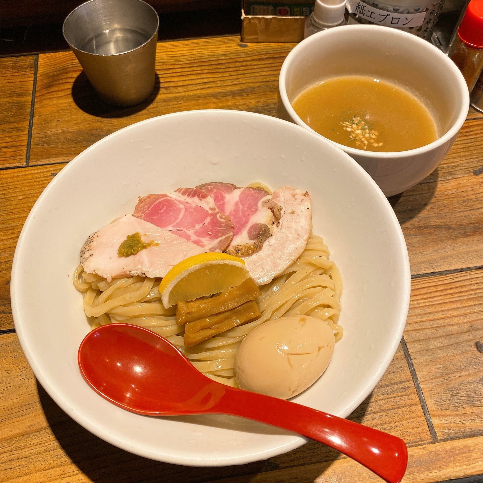 鶏白湯特製つけ麺、並盛り(¥1,090) ※リニューアル前の価格
