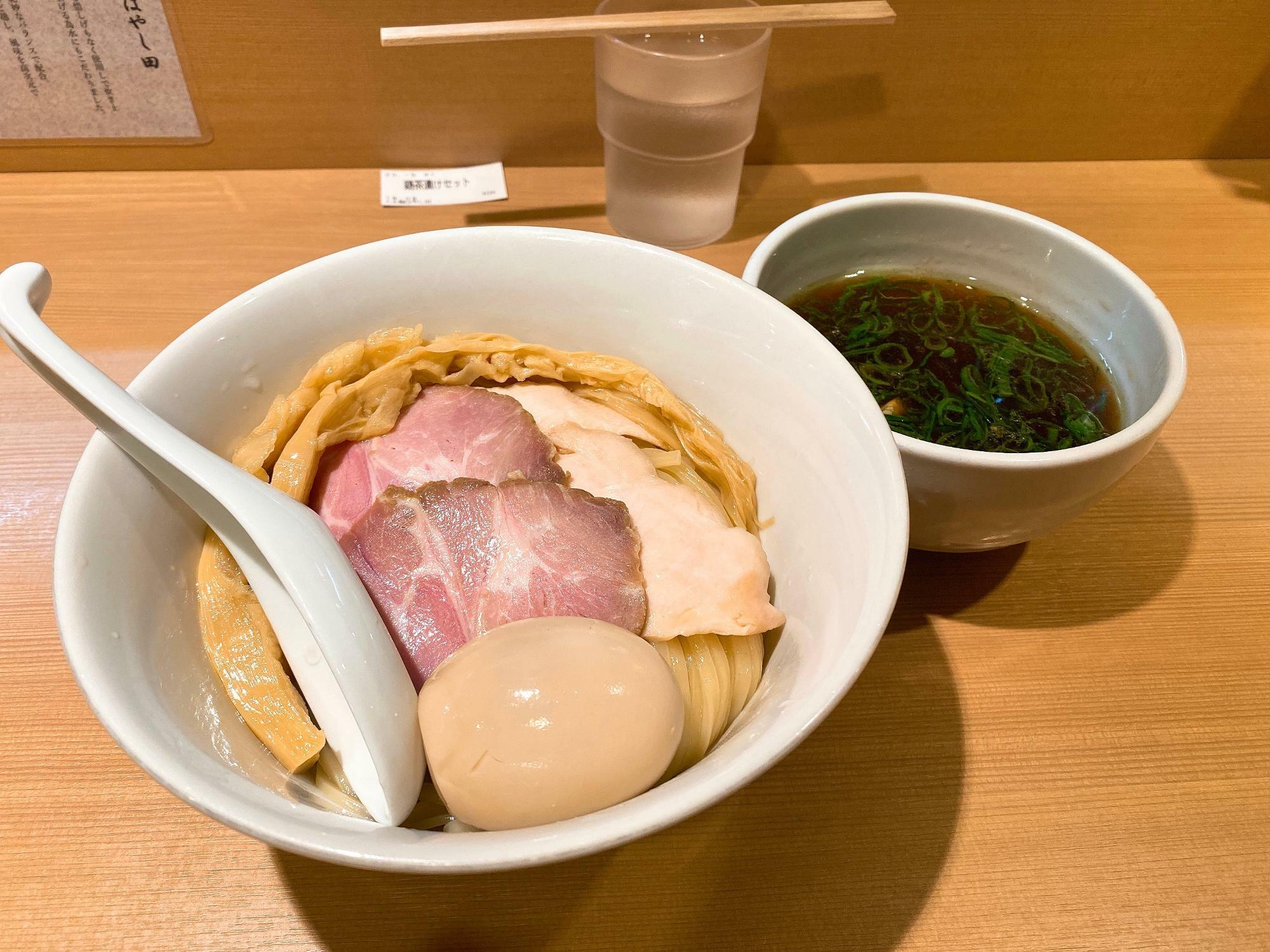 特製つけ麺、鶏茶漬けセット（¥1,050、¥200）