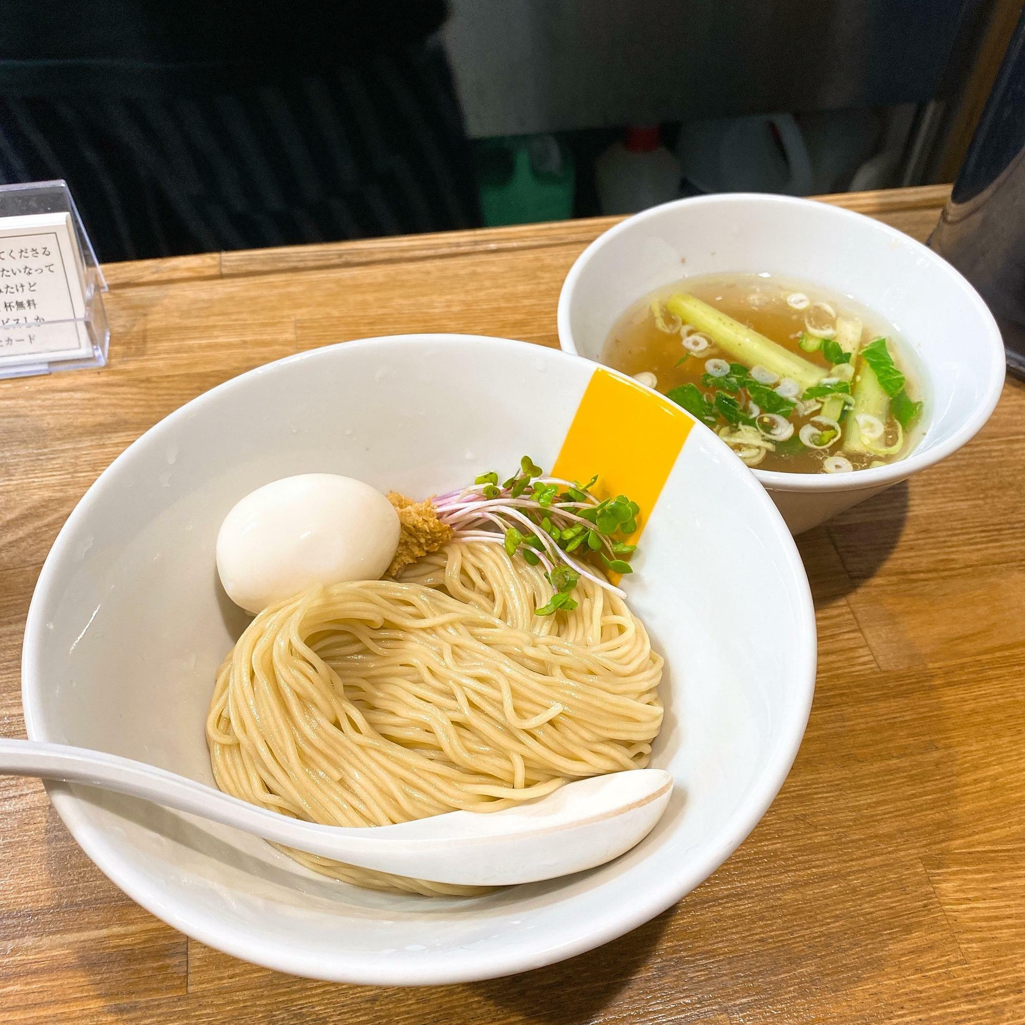 塩生姜つけ麺、味玉(¥950、¥100)