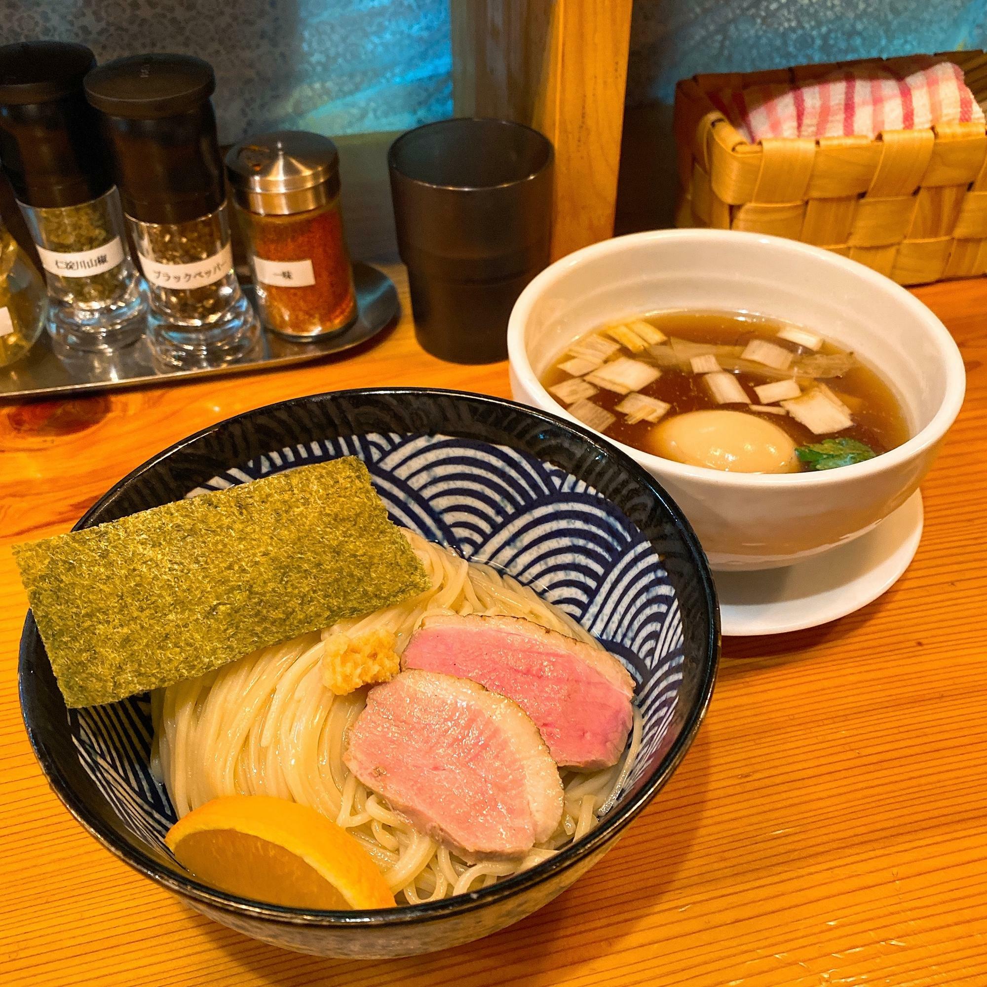 鴨だし醤油つけ麺、味玉(¥950、¥100)