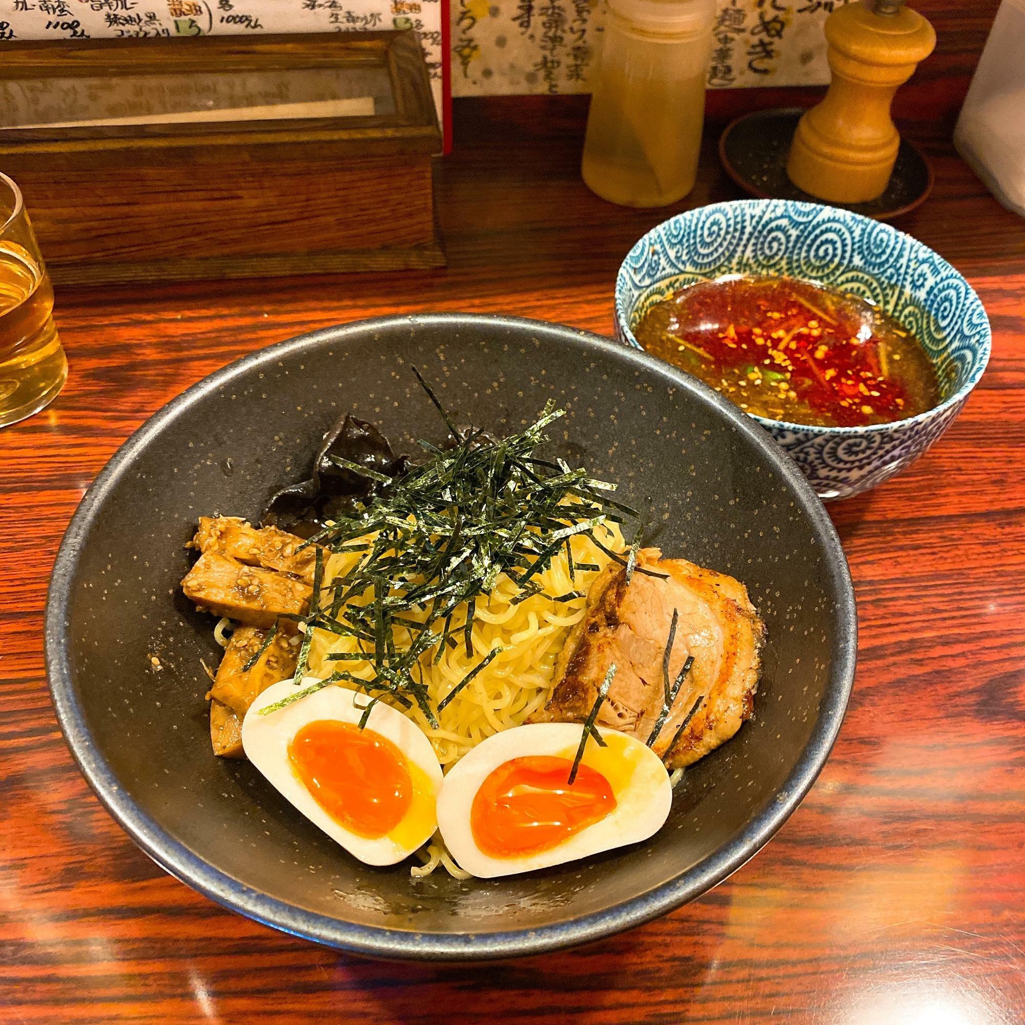 旨辛カレーつけ麺、味玉(¥1,000、¥100)