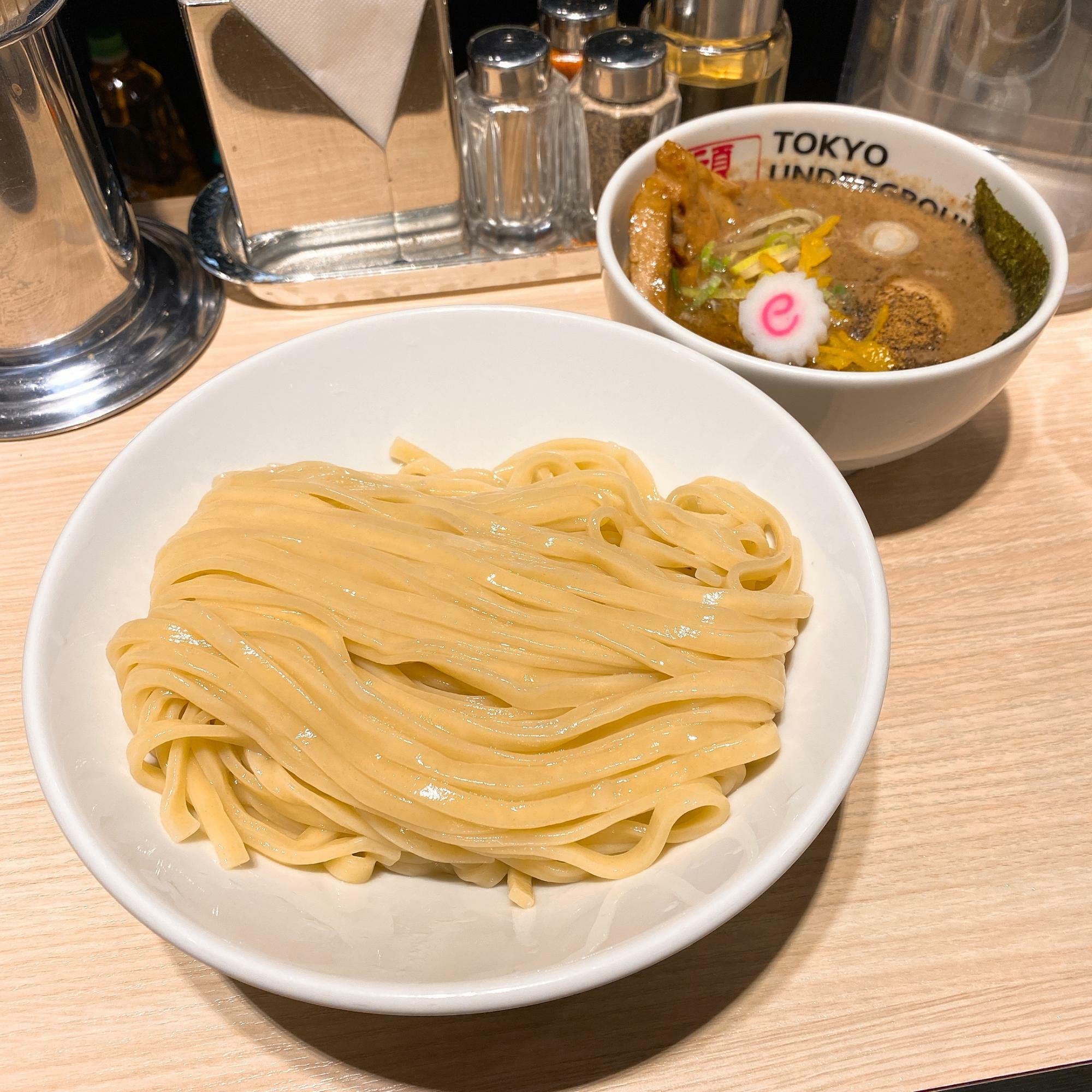 特製つけ麺、Mサイズ