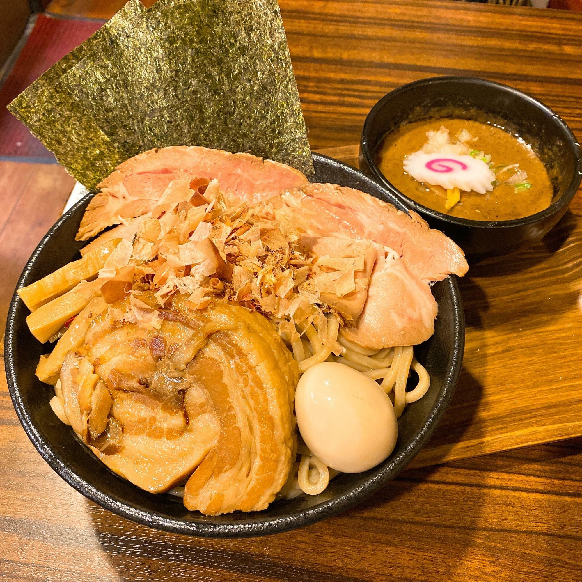 特製つけ麺、大盛り（¥1,350）