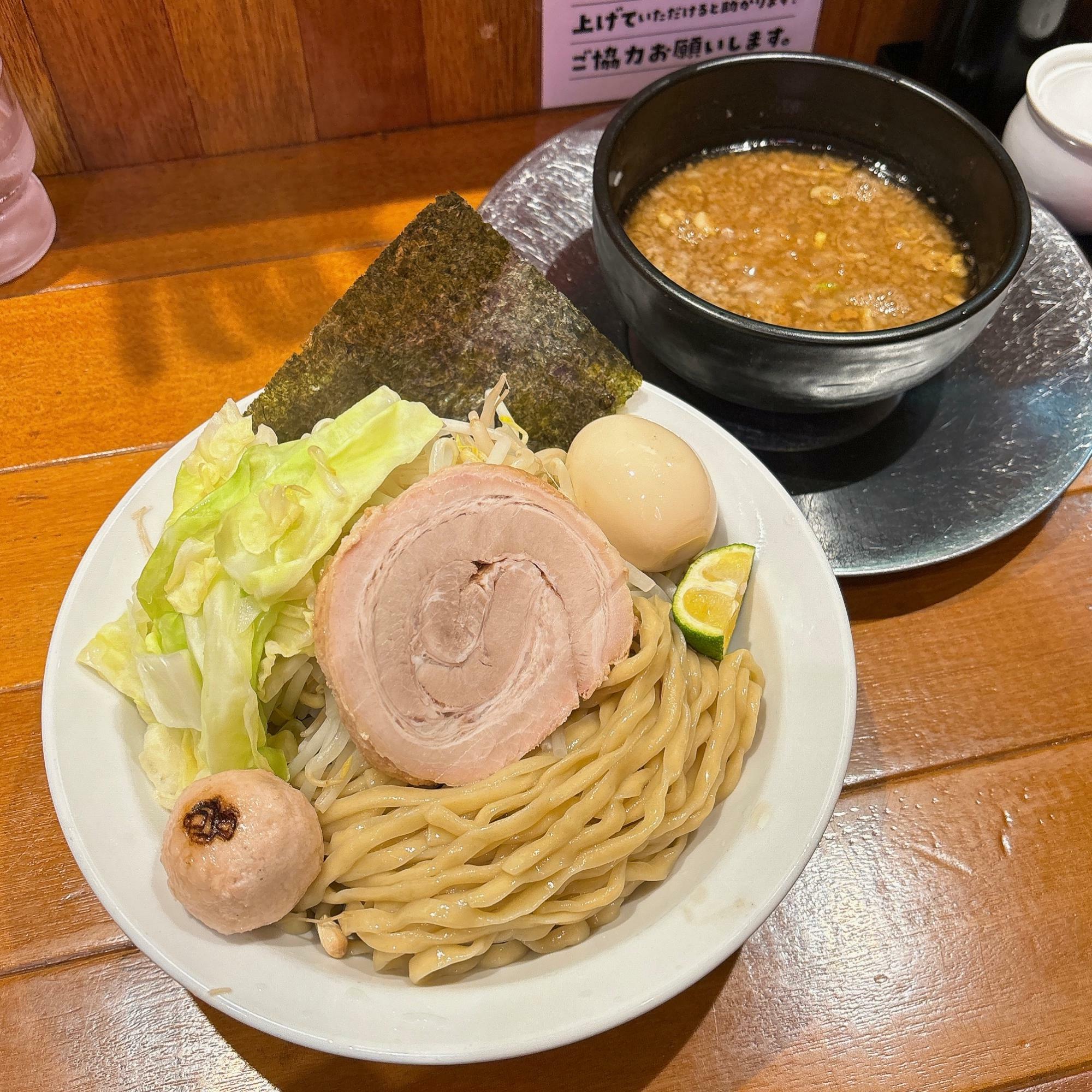 つけ麺、味付玉子