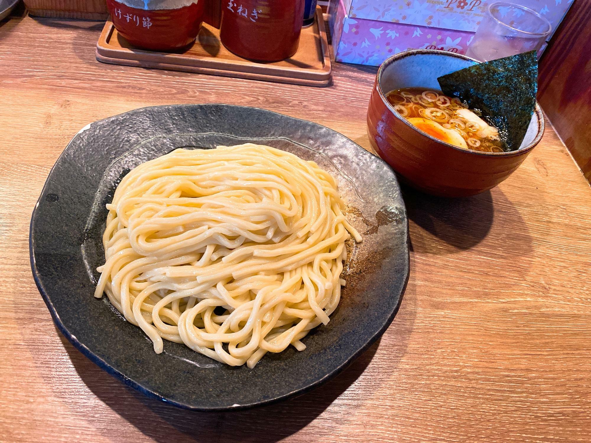 つけ麺中盛り、味玉