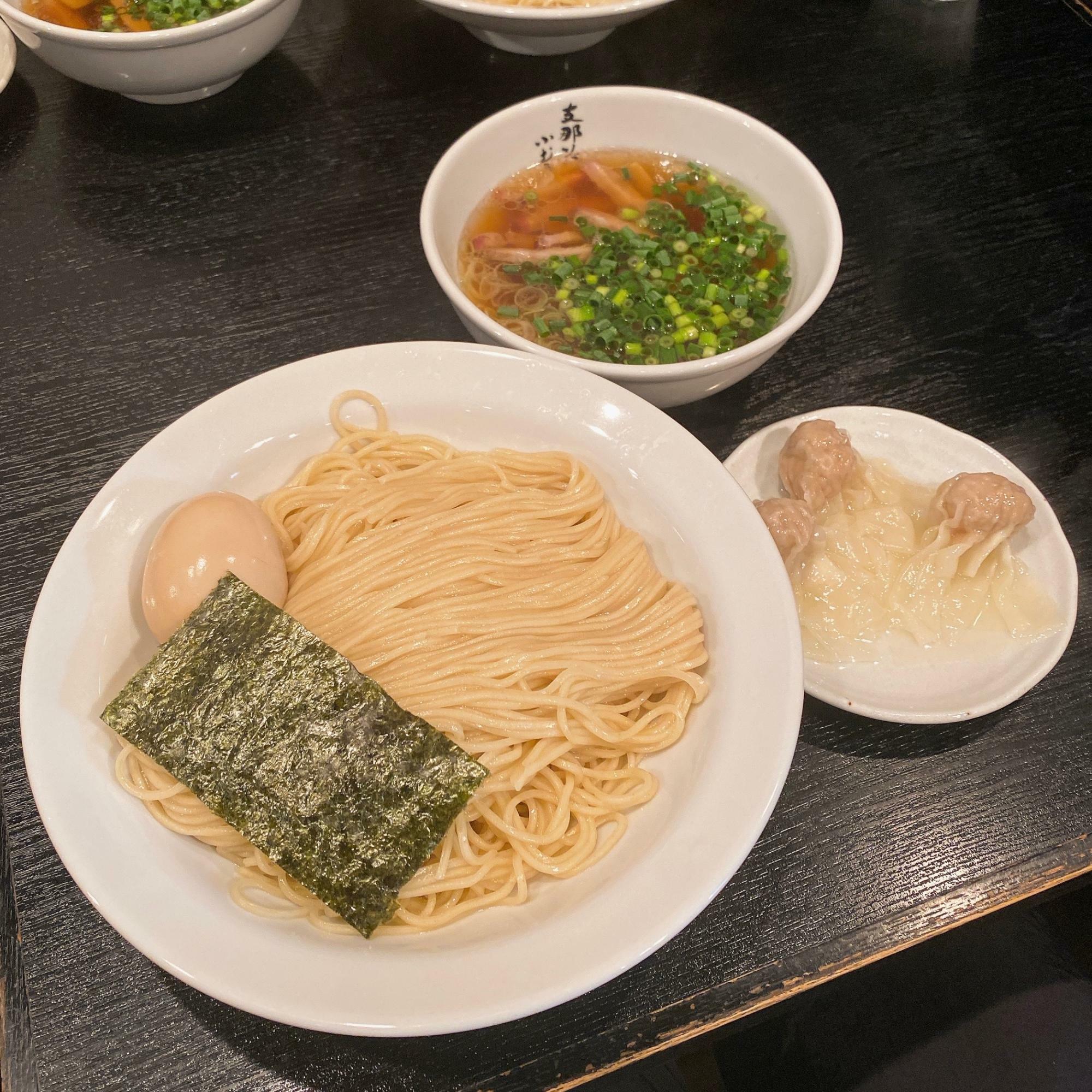 ワンタンつけそば（醤油）、味付け玉子