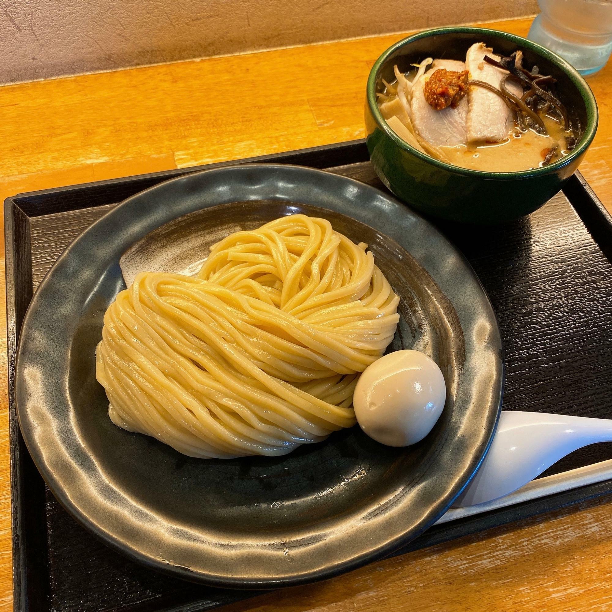 辛味噌つけ麺、味玉