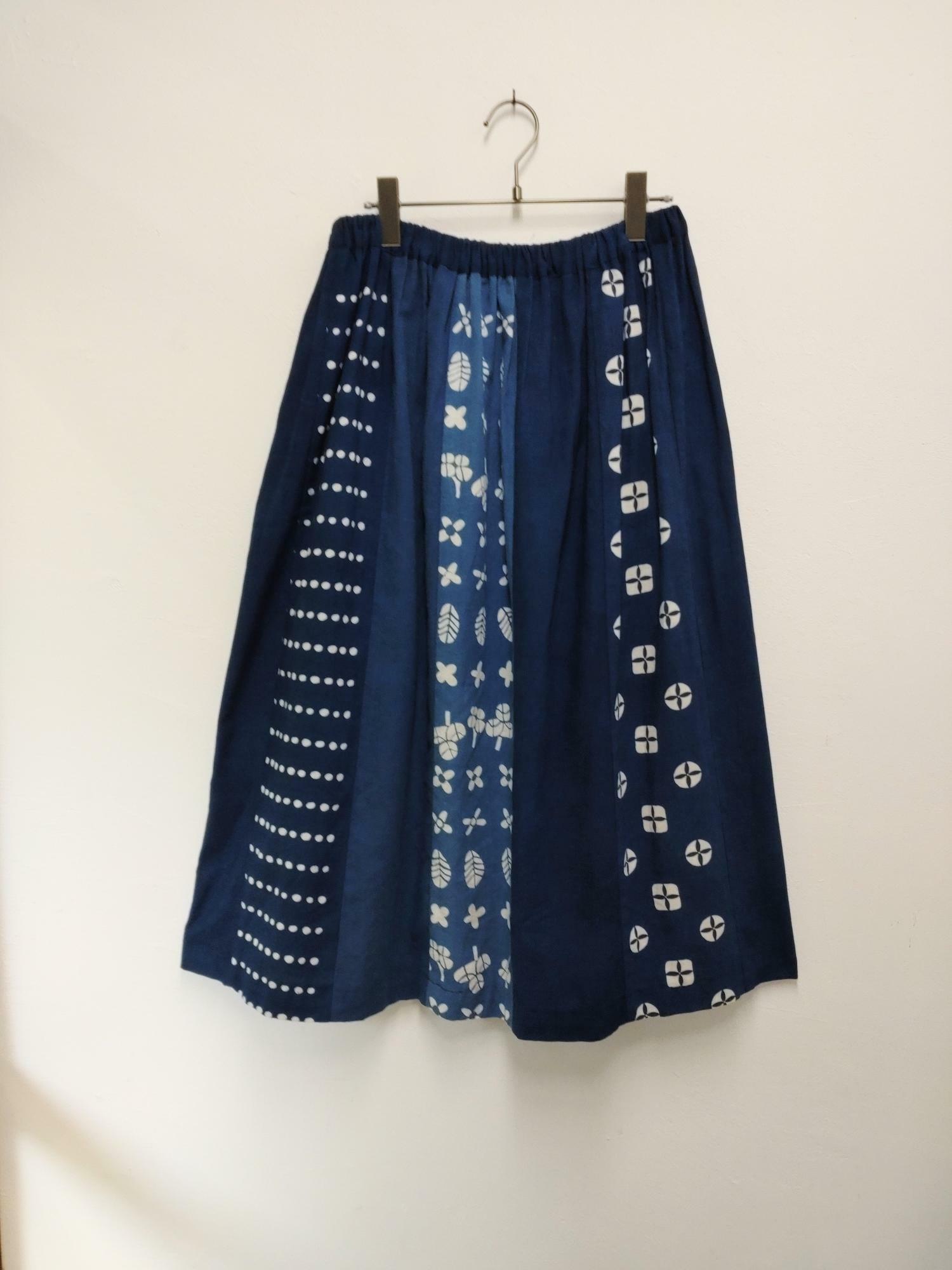藍染のスカート