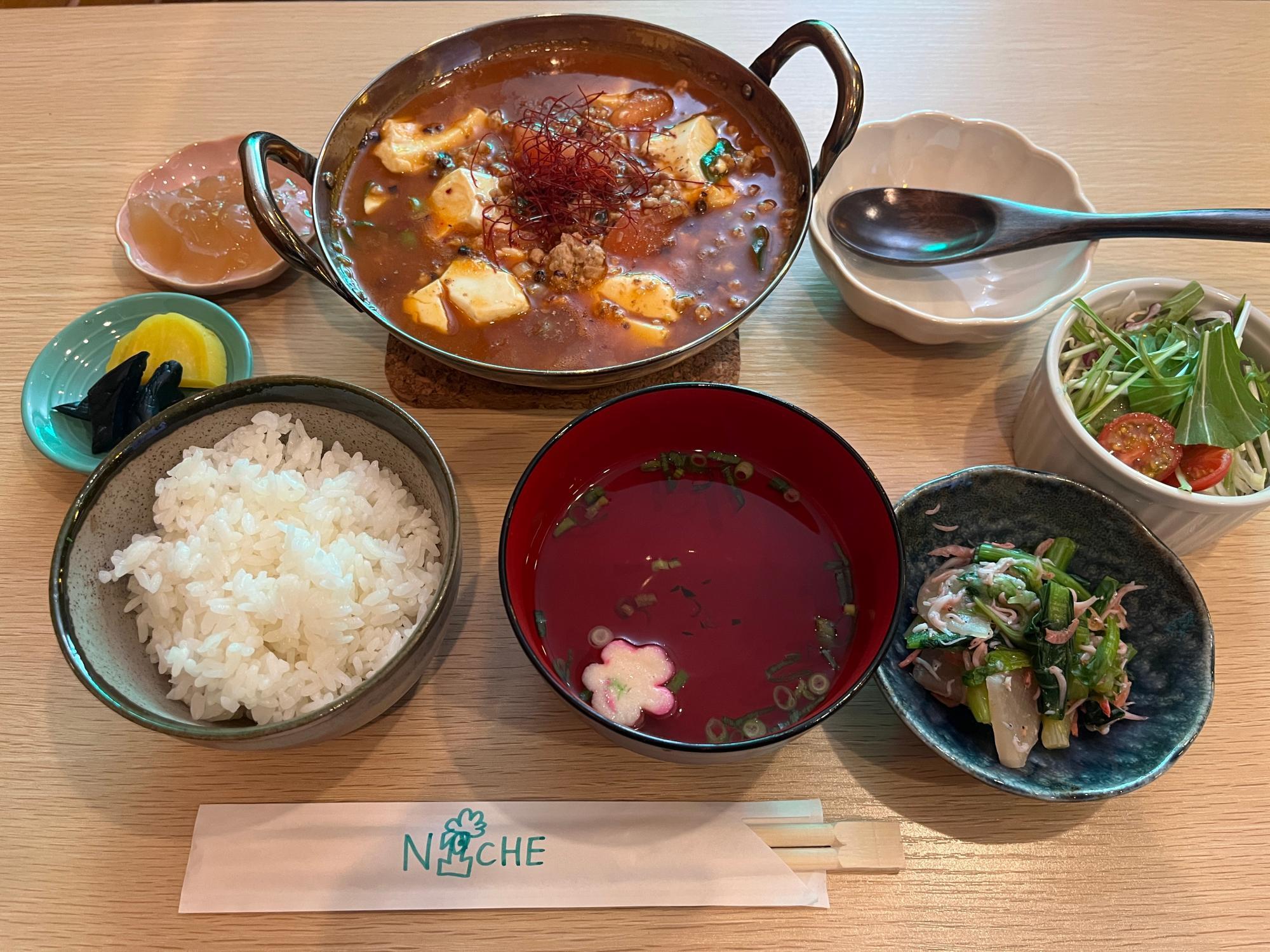 町田市】しびれる辛さがクセになる！ おうち料理とお酒のお店の
