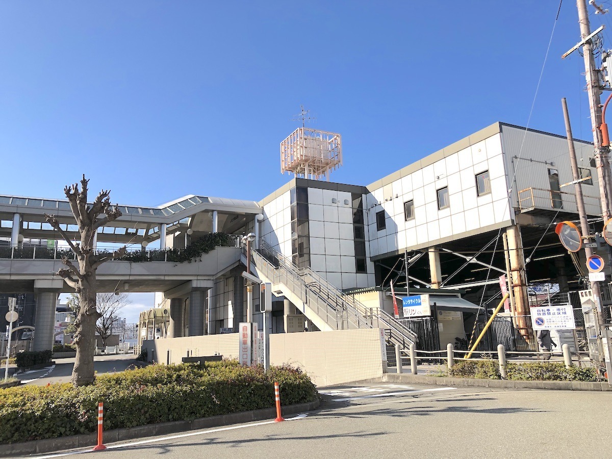 千里丘駅（東口）