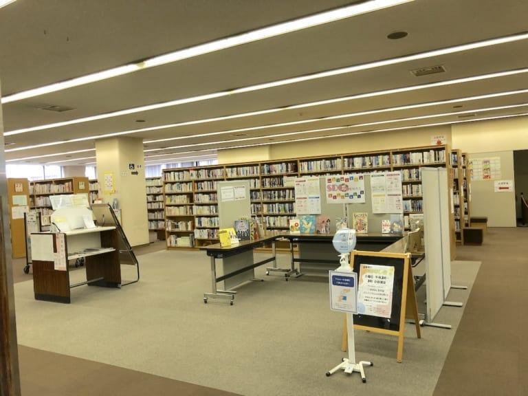 摂津市民図書館